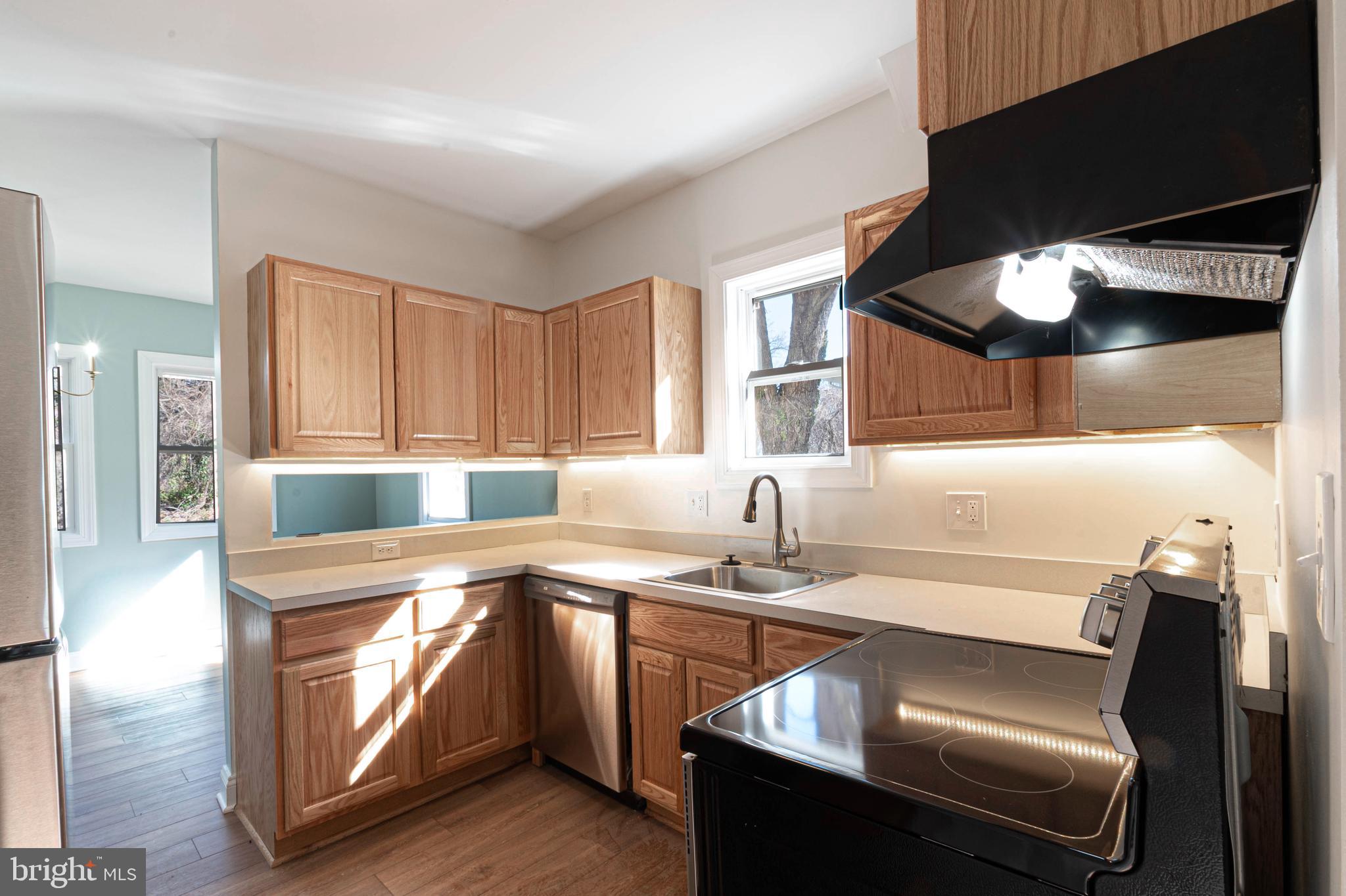 HYATTSVILLE - Residential