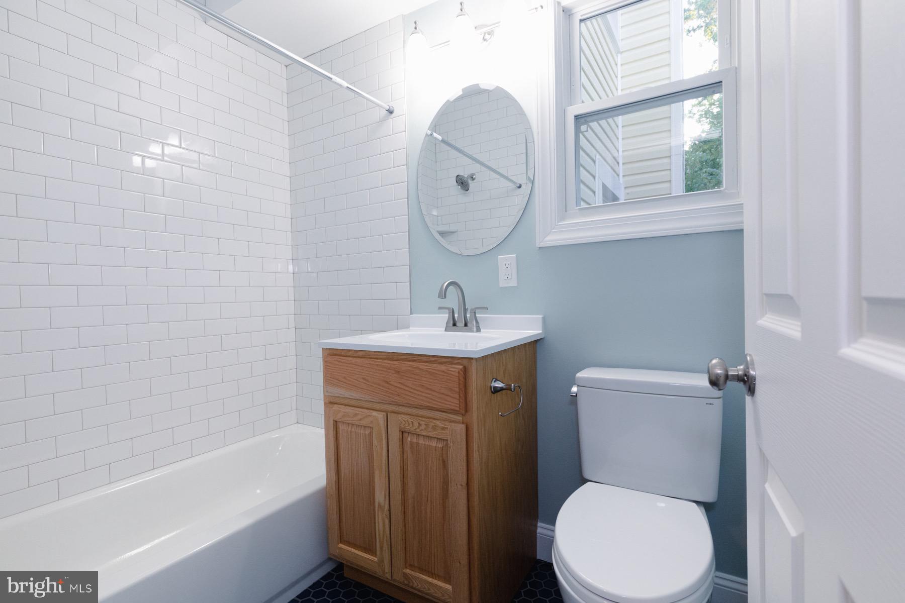 HYATTSVILLE - Residential