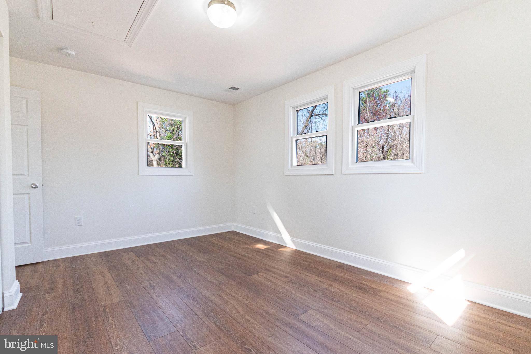 HYATTSVILLE - Residential