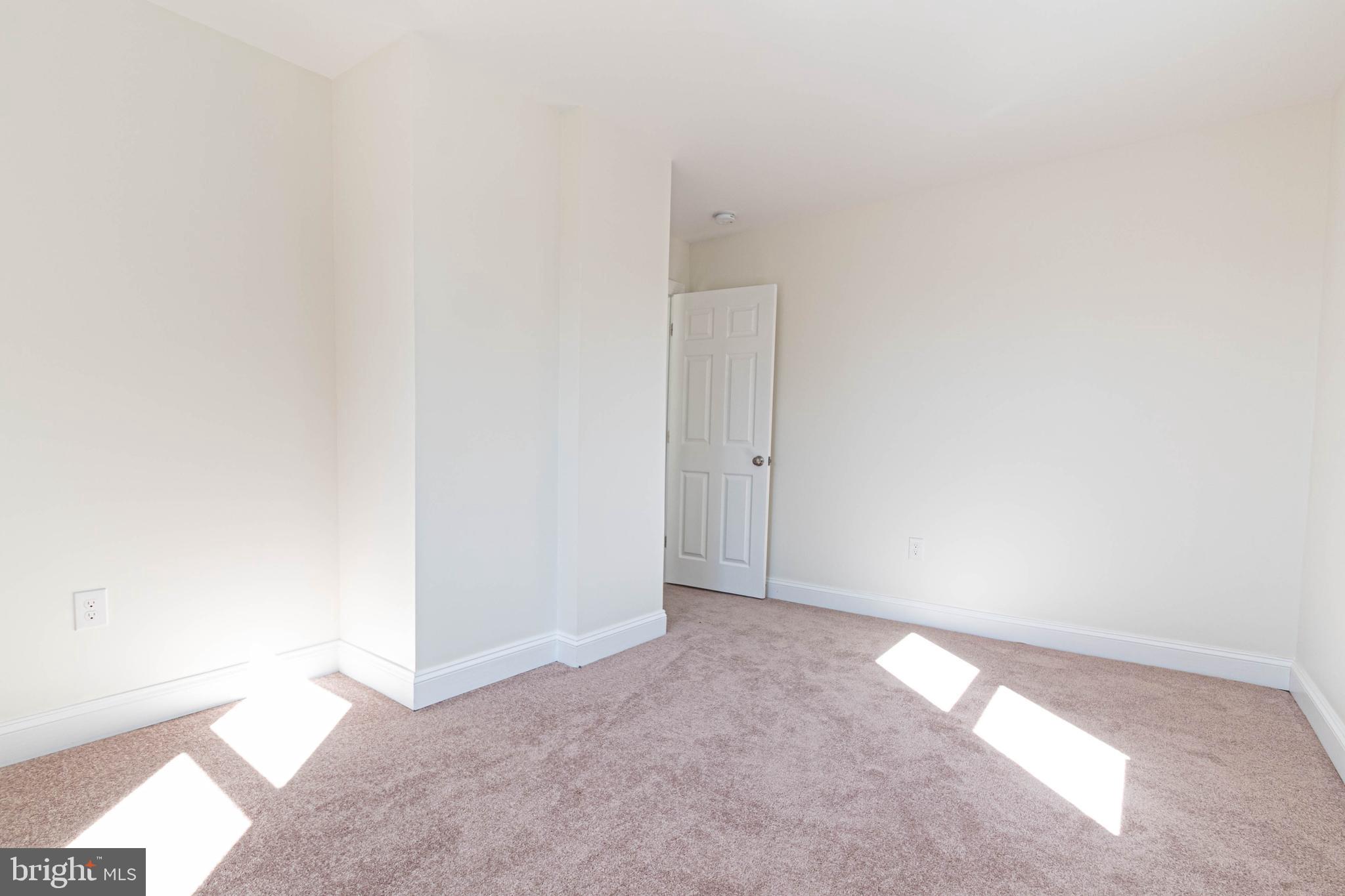 HYATTSVILLE - Residential