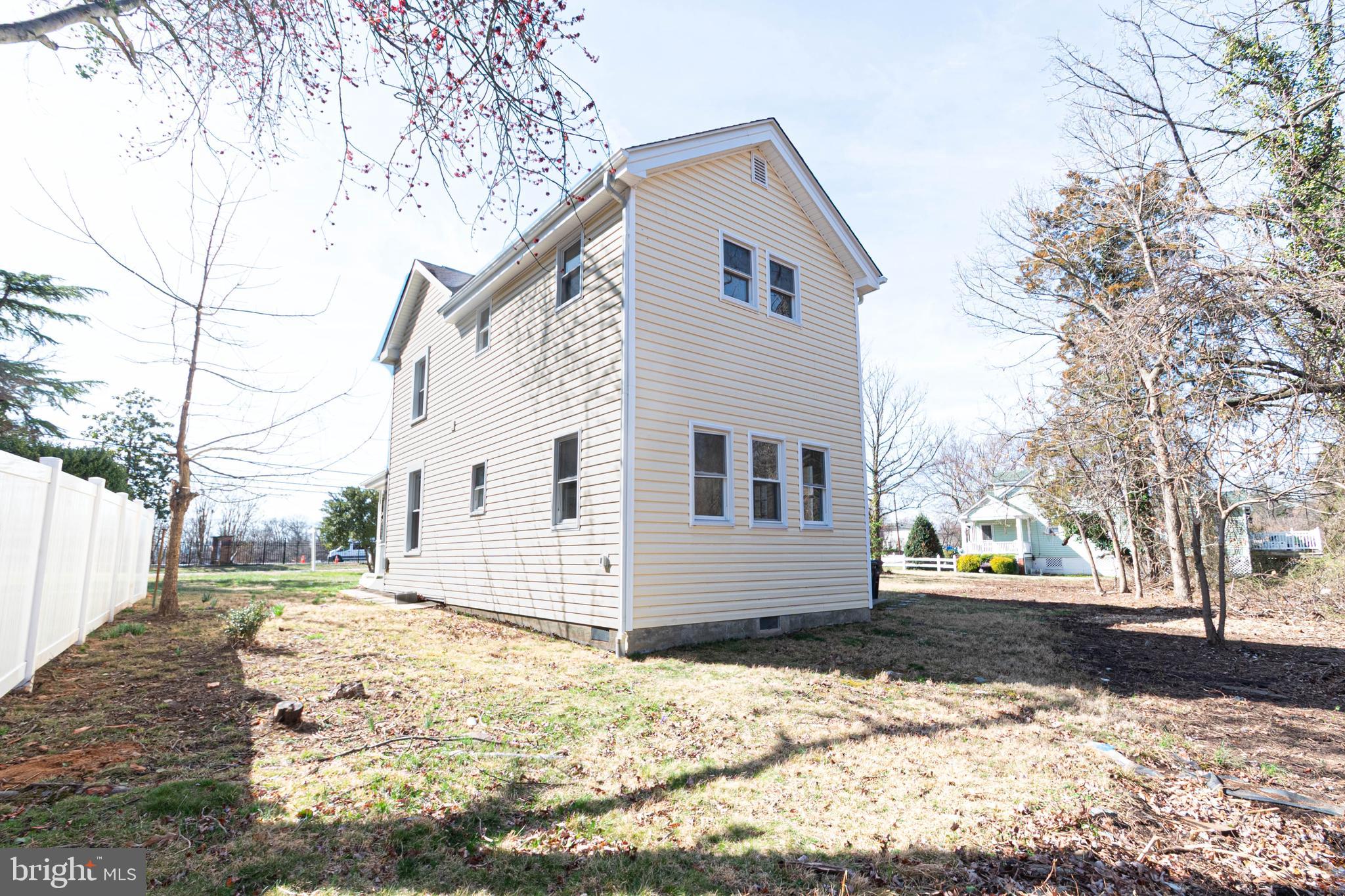 HYATTSVILLE - Residential