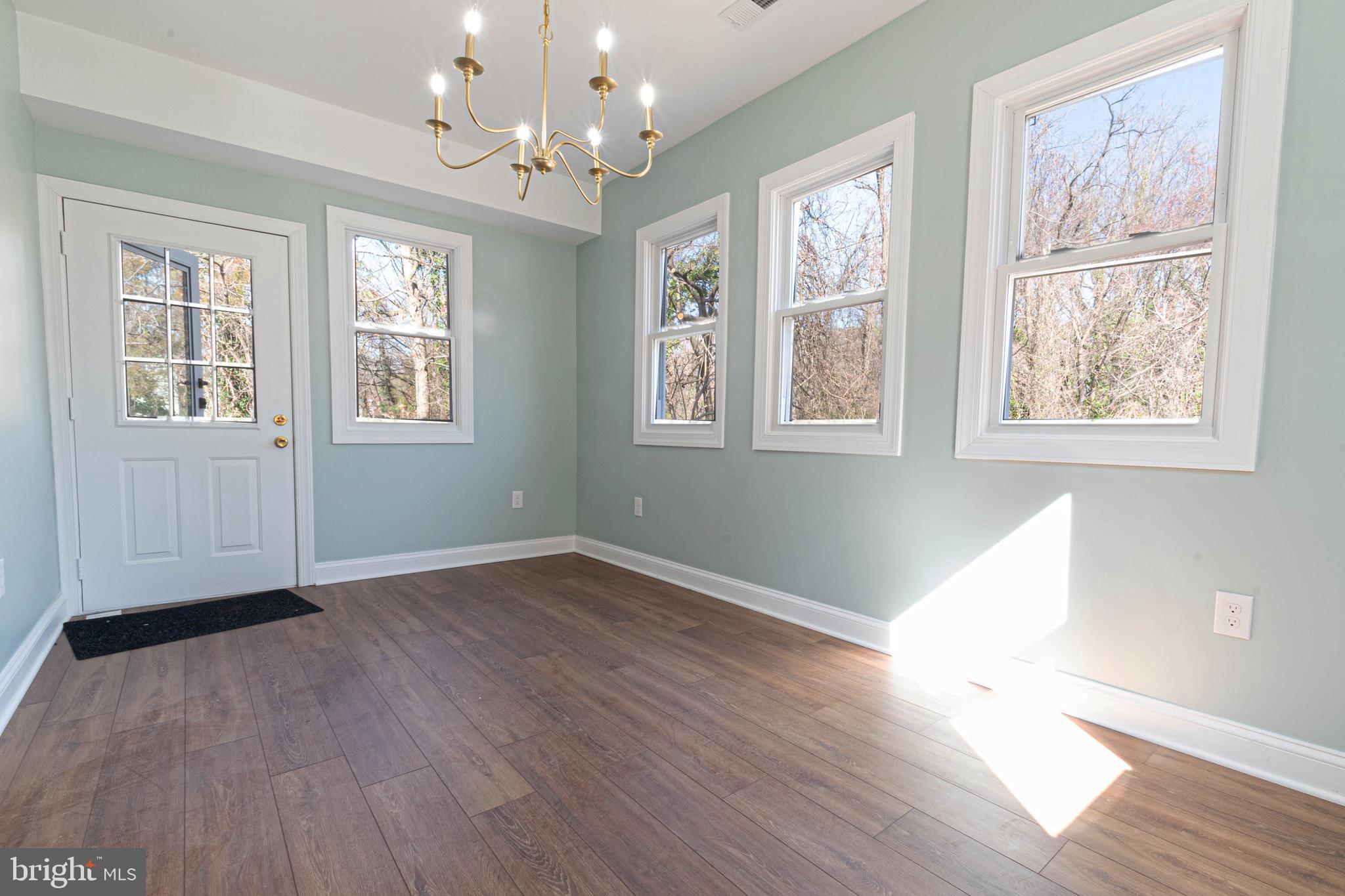 HYATTSVILLE - Residential