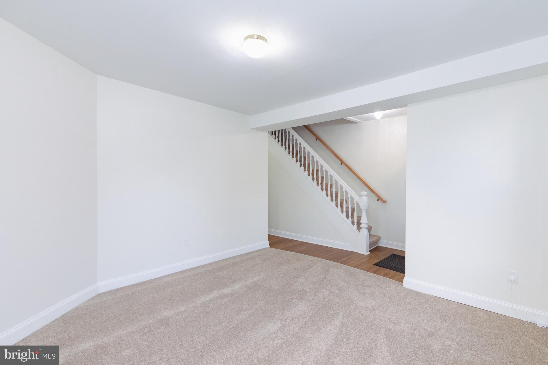 HYATTSVILLE - Residential