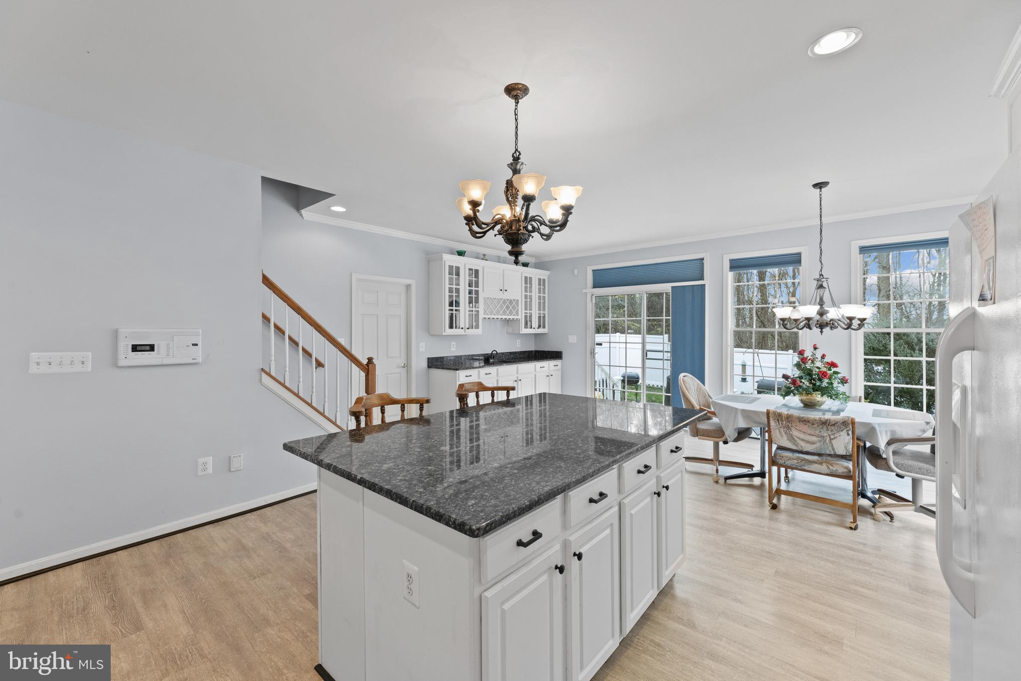 LOCH HAVEN MANOR - Residential