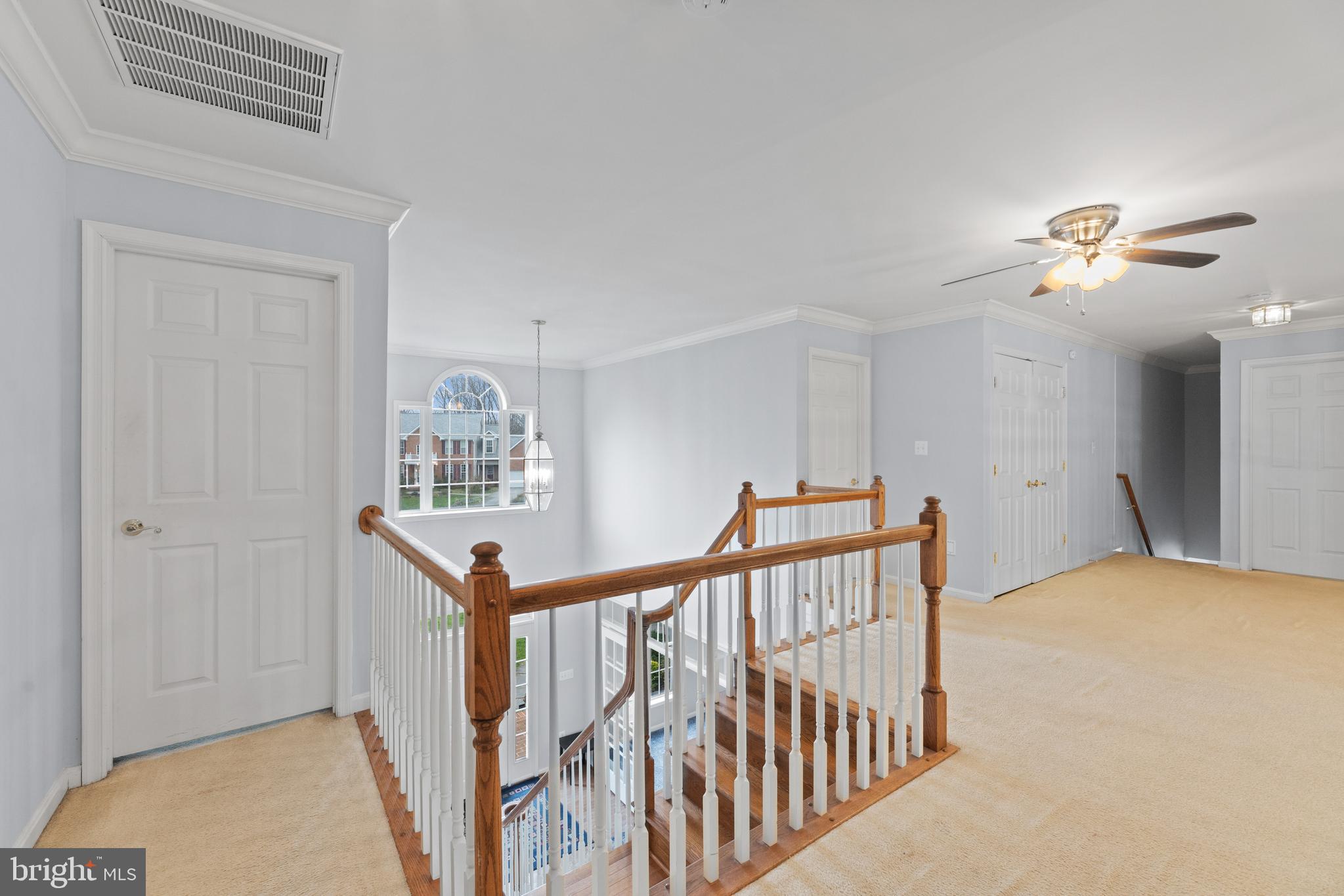 LOCH HAVEN MANOR - Residential