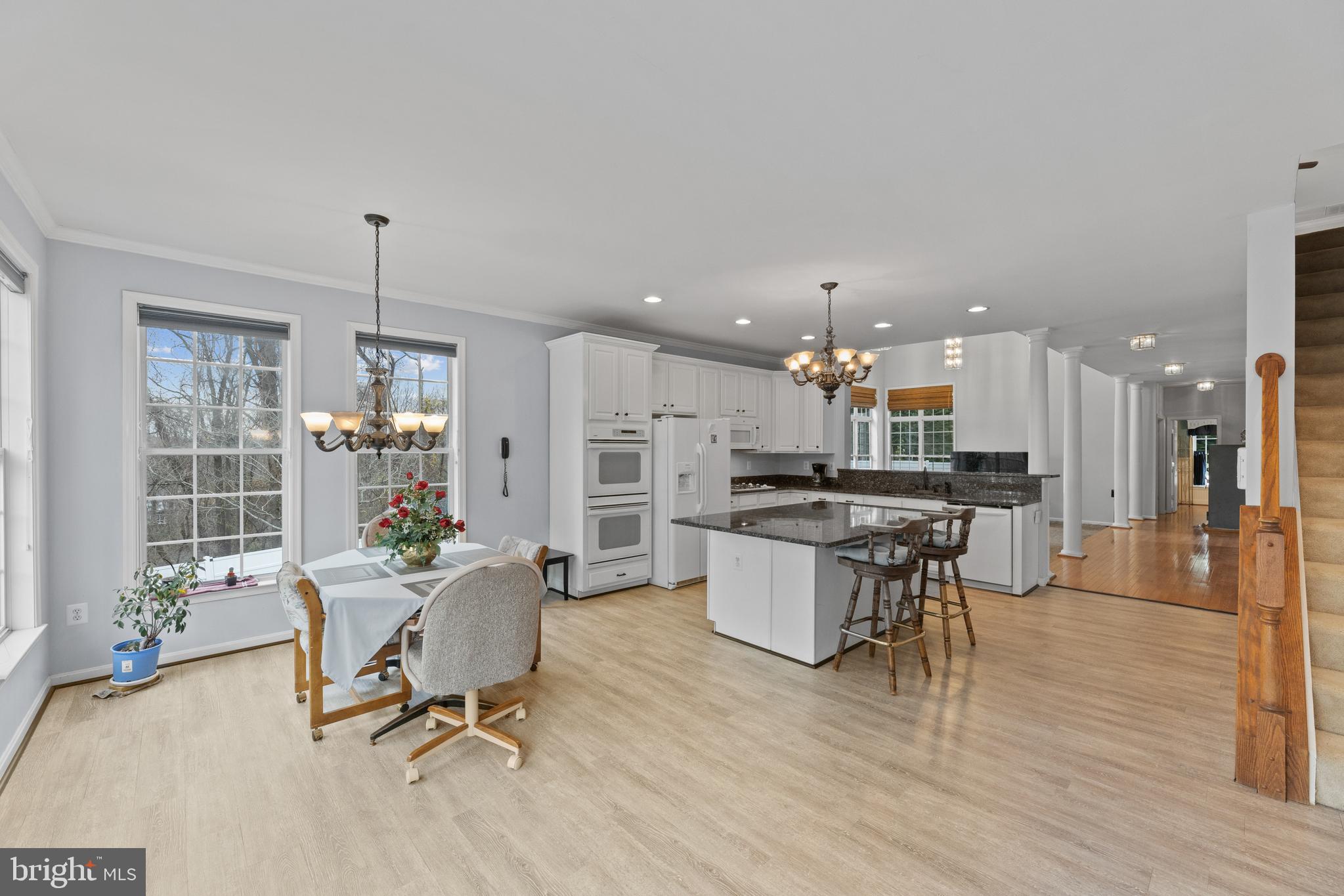 LOCH HAVEN MANOR - Residential