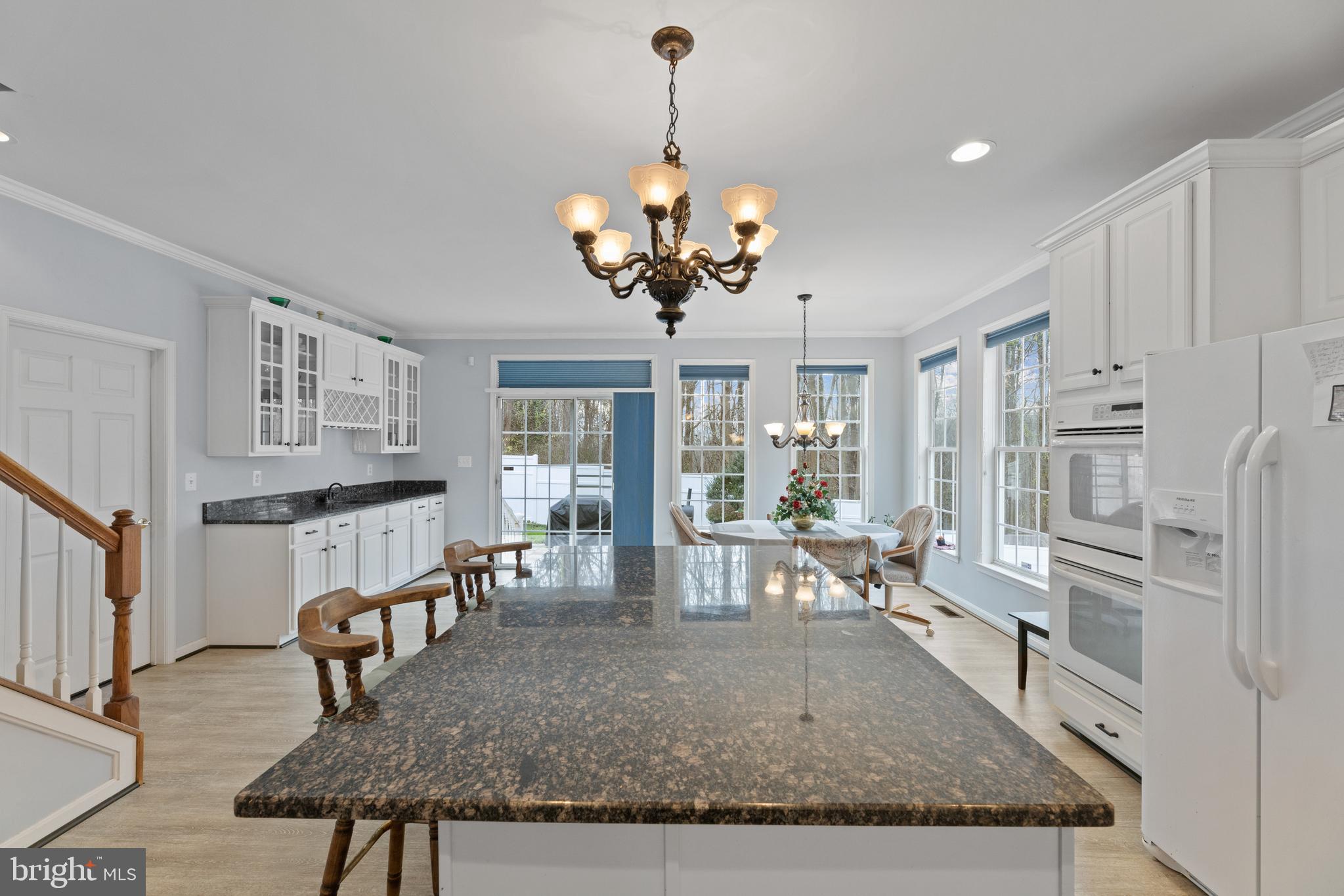 LOCH HAVEN MANOR - Residential