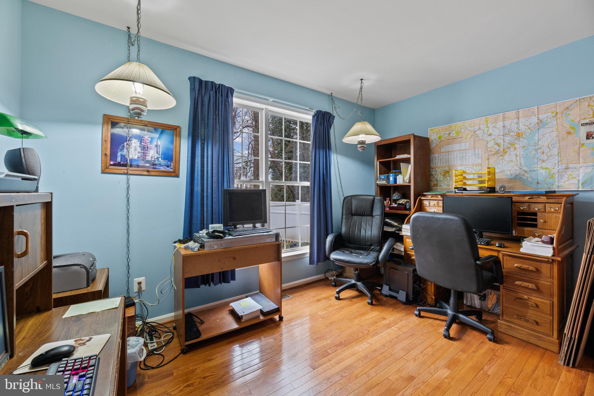 LOCH HAVEN MANOR - Residential