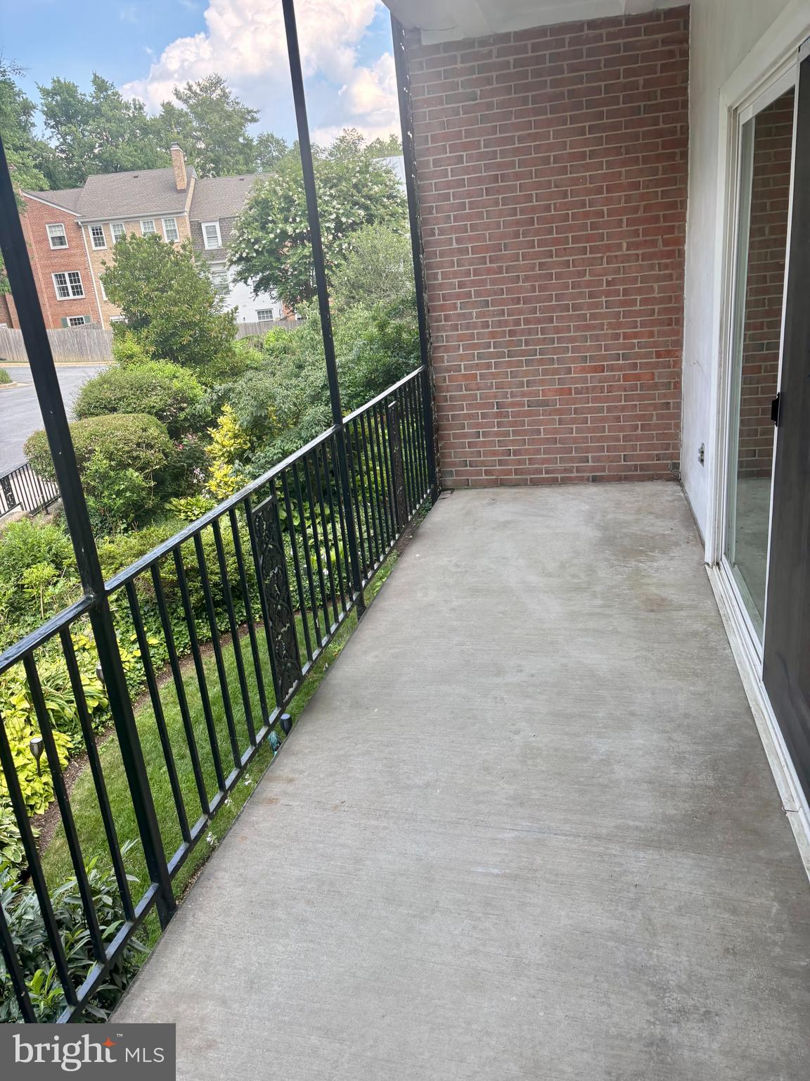 HAMLET HOUSE - Residential Lease