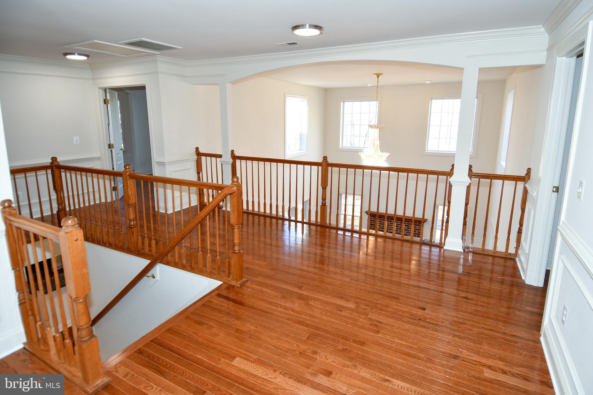 CLASSIC HOLLOW - Residential