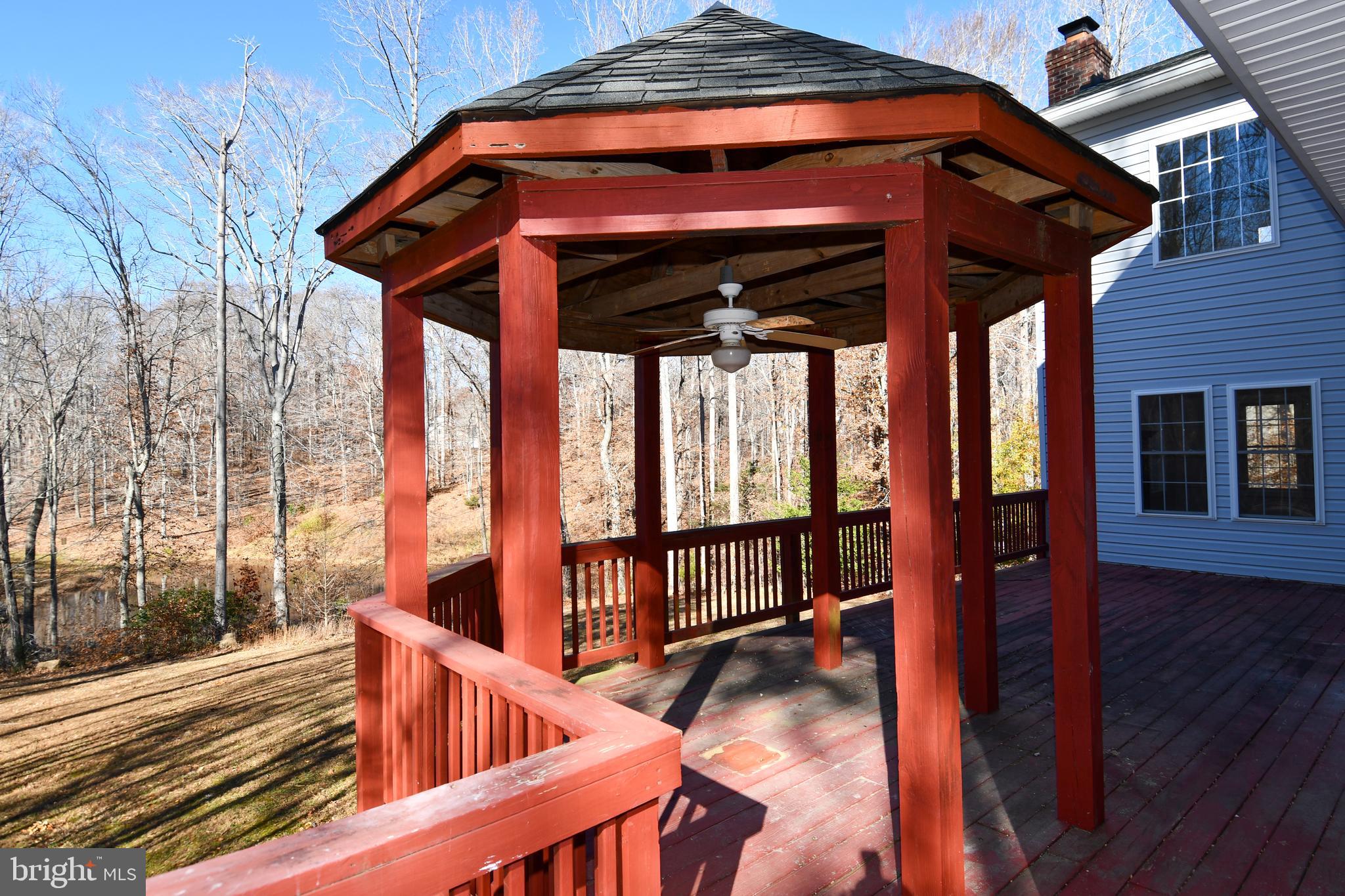 CLASSIC HOLLOW - Residential