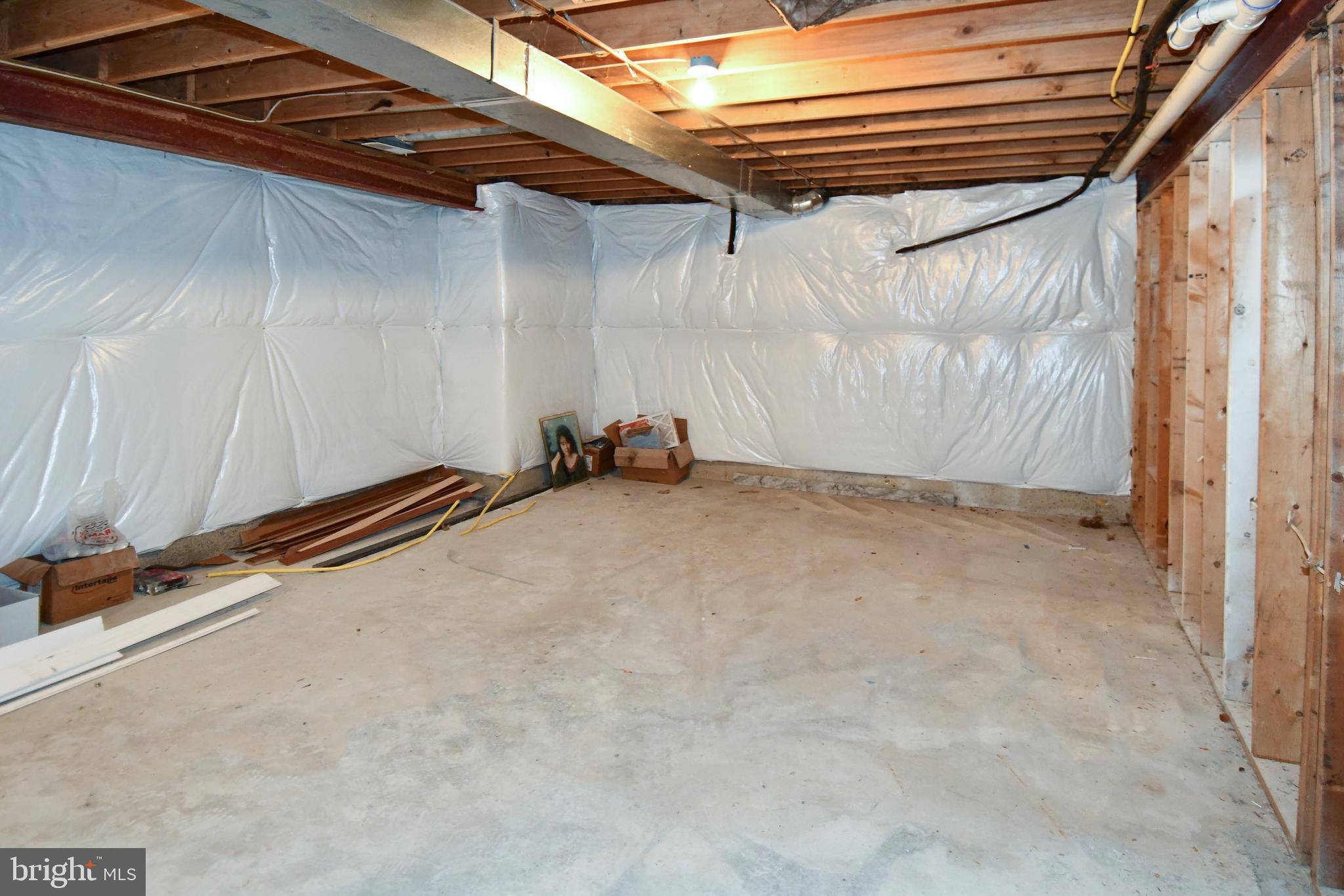 CLASSIC HOLLOW - Residential