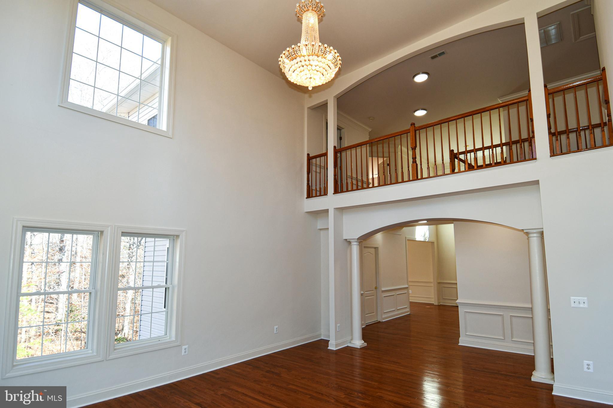 CLASSIC HOLLOW - Residential