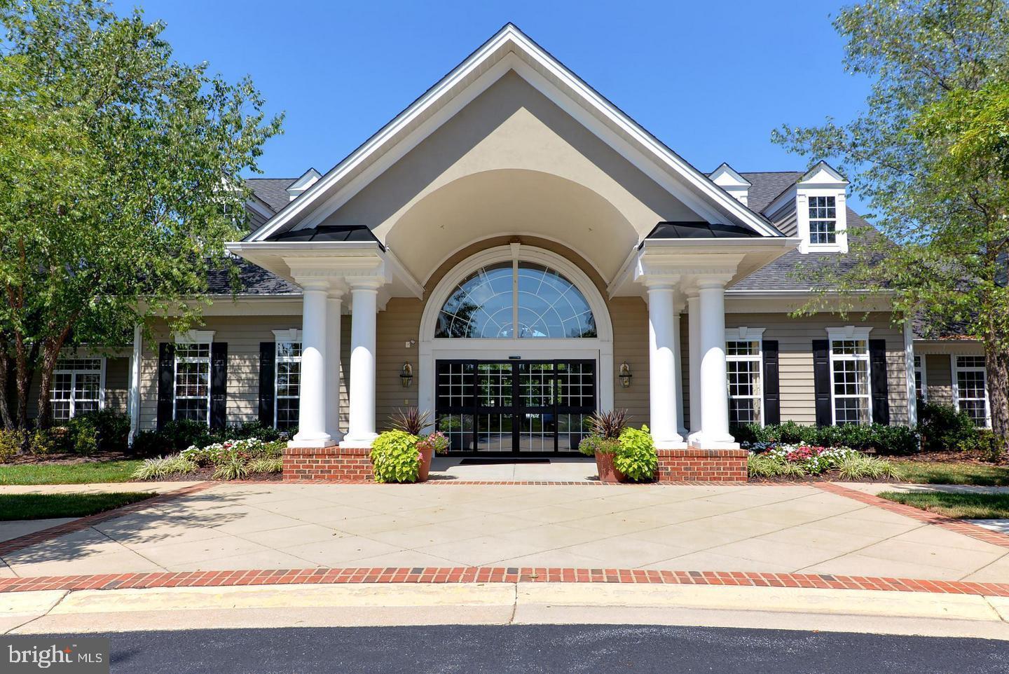 SYMPHONY VILLAGE AT CENTREVILLE - Residential