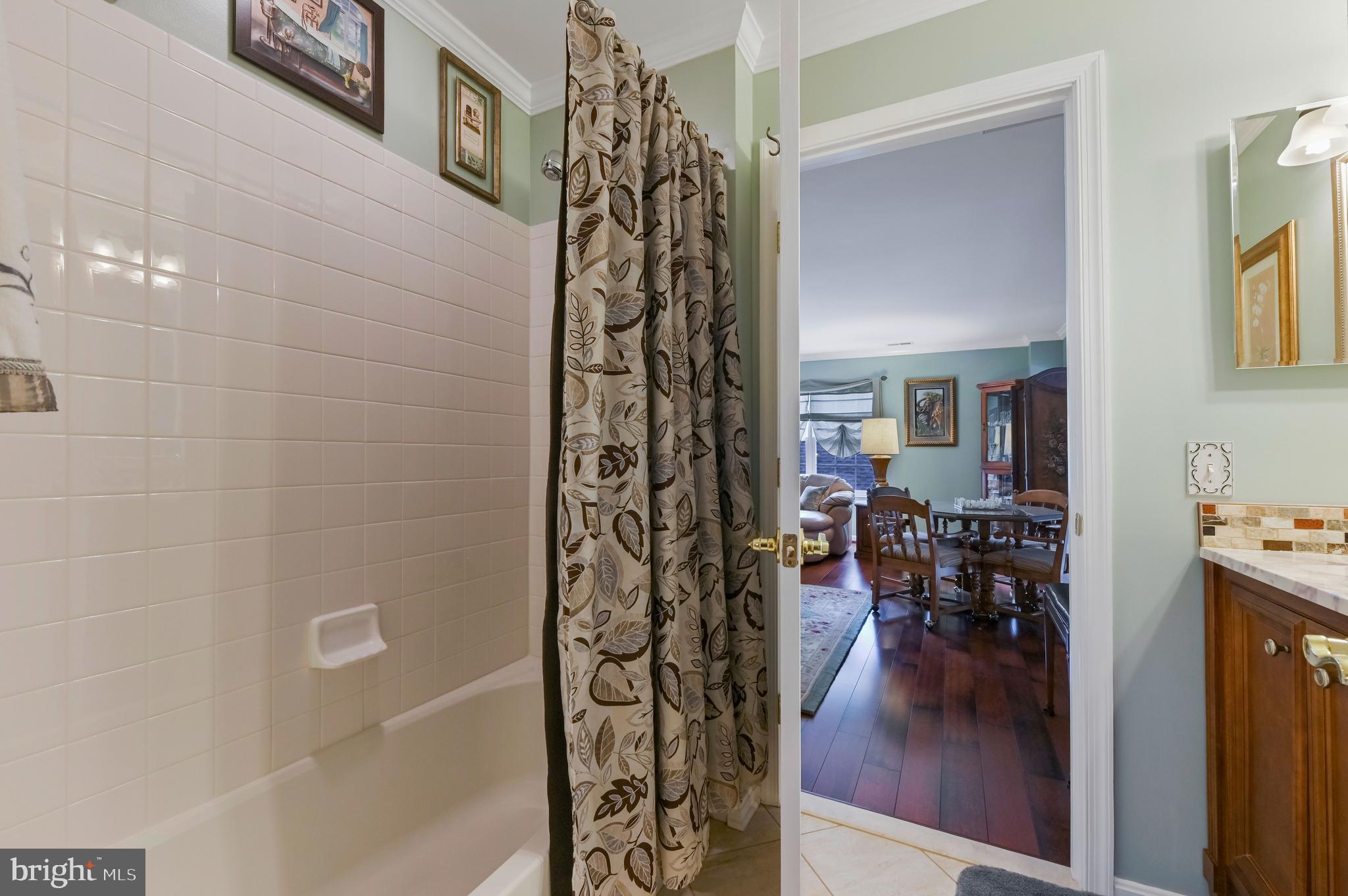 SYMPHONY VILLAGE AT CENTREVILLE - Residential