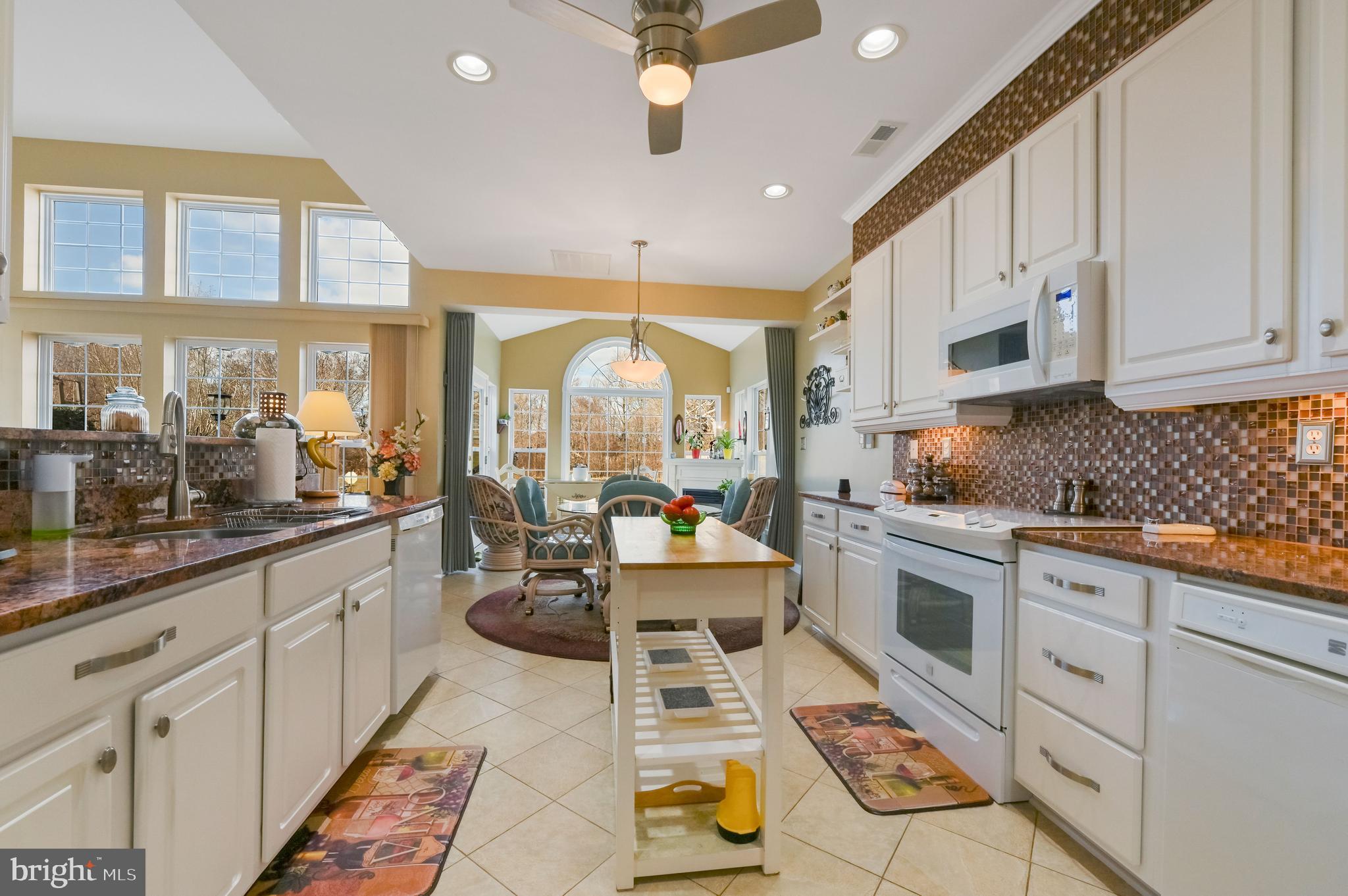 SYMPHONY VILLAGE AT CENTREVILLE - Residential