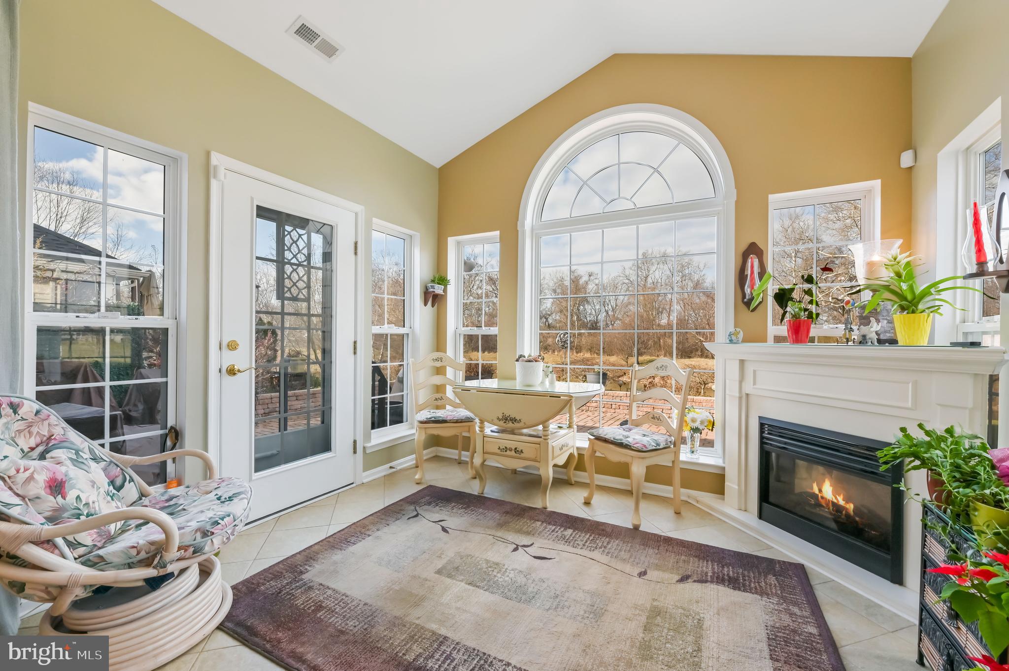 SYMPHONY VILLAGE AT CENTREVILLE - Residential