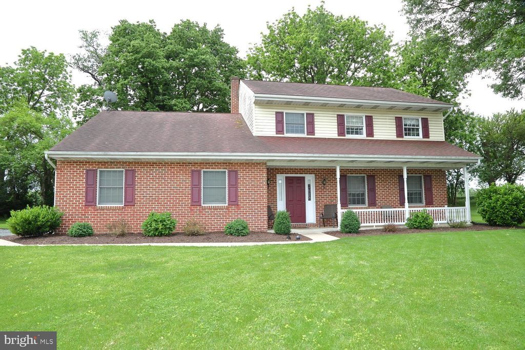 Photo of 323 Locust Lane, Mount Joy, PA 17552 (MLS # PALA2050944)