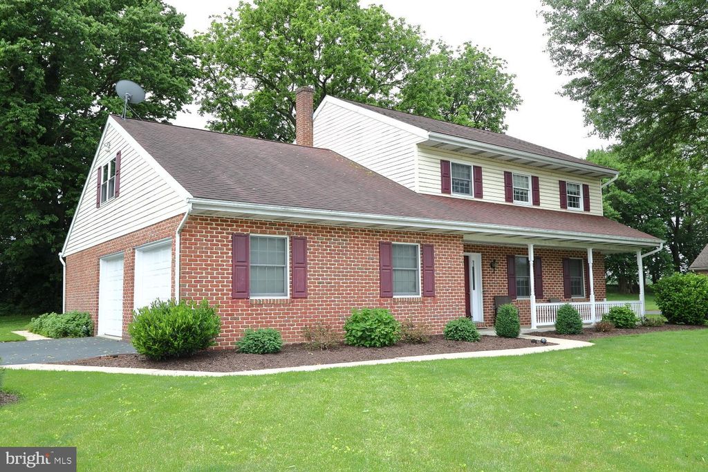 Photo of 323 Locust Lane, Mount Joy, PA 17552 (MLS # PALA2050944)