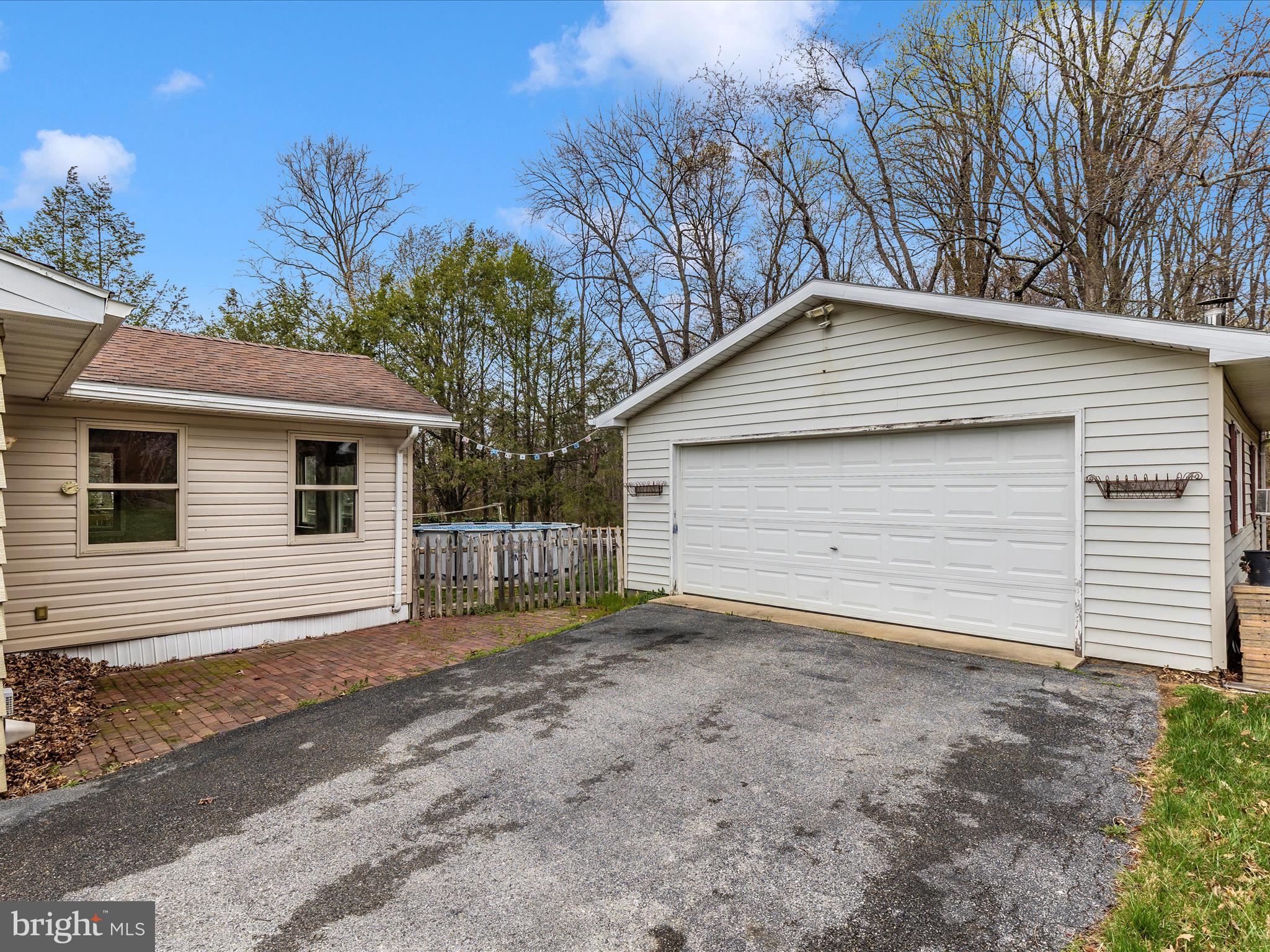 MAR PENN ESTATES - Residential