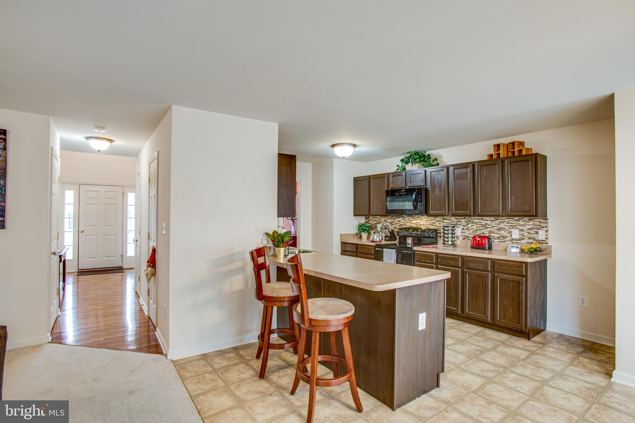 LADYSMITH VILLAGE - Residential