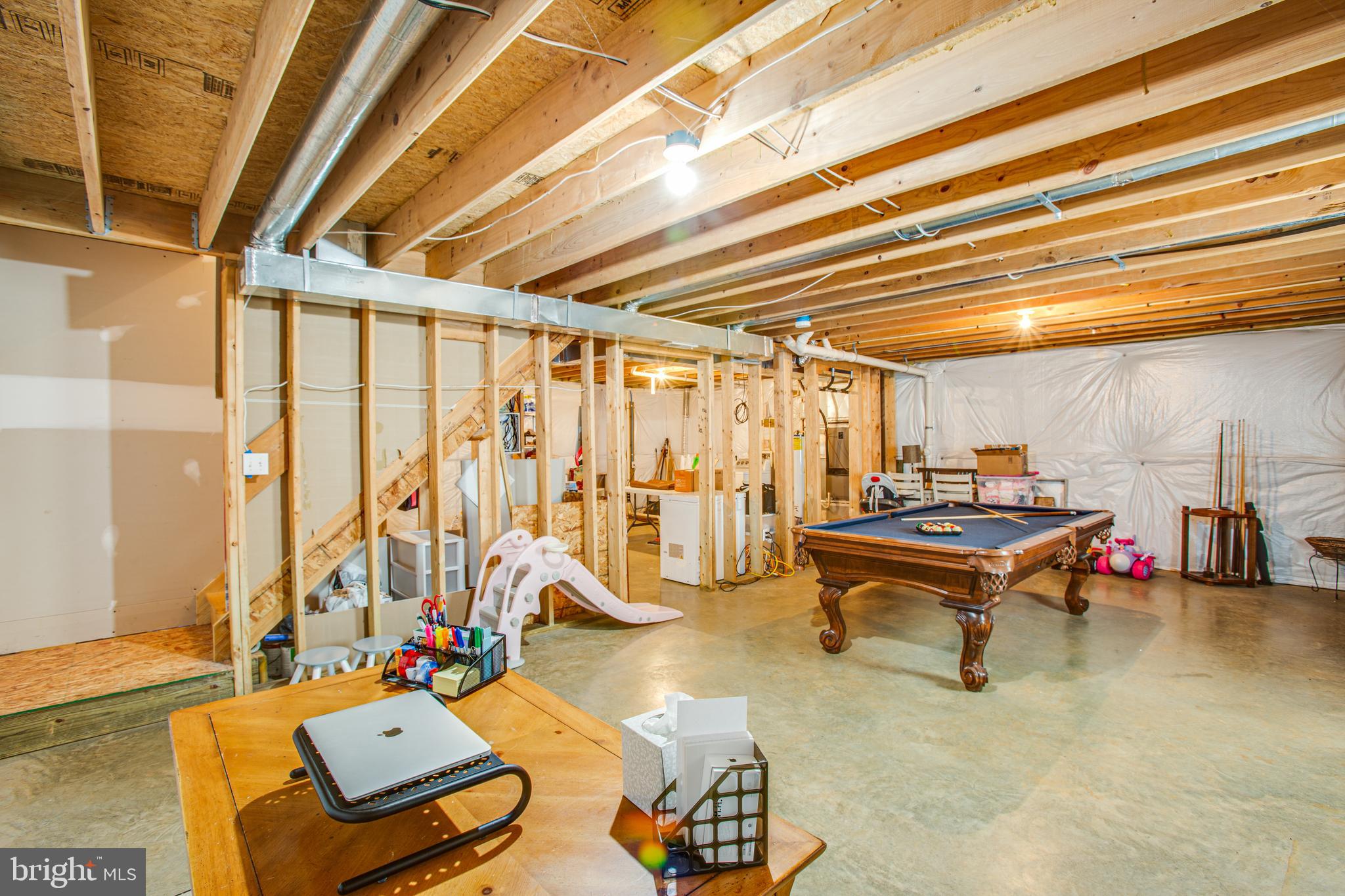 LADYSMITH VILLAGE - Residential