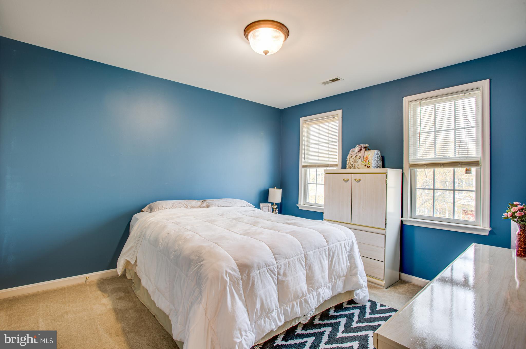 LADYSMITH VILLAGE - Residential