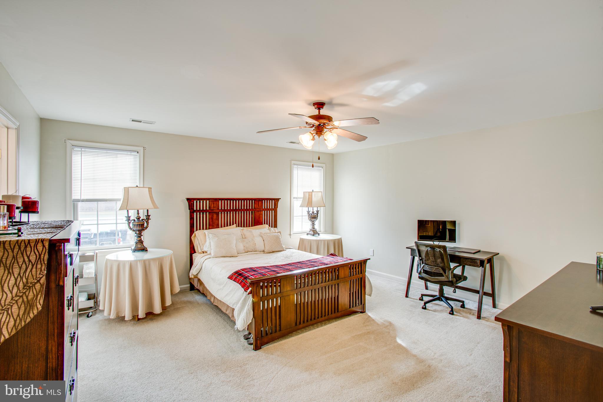 LADYSMITH VILLAGE - Residential