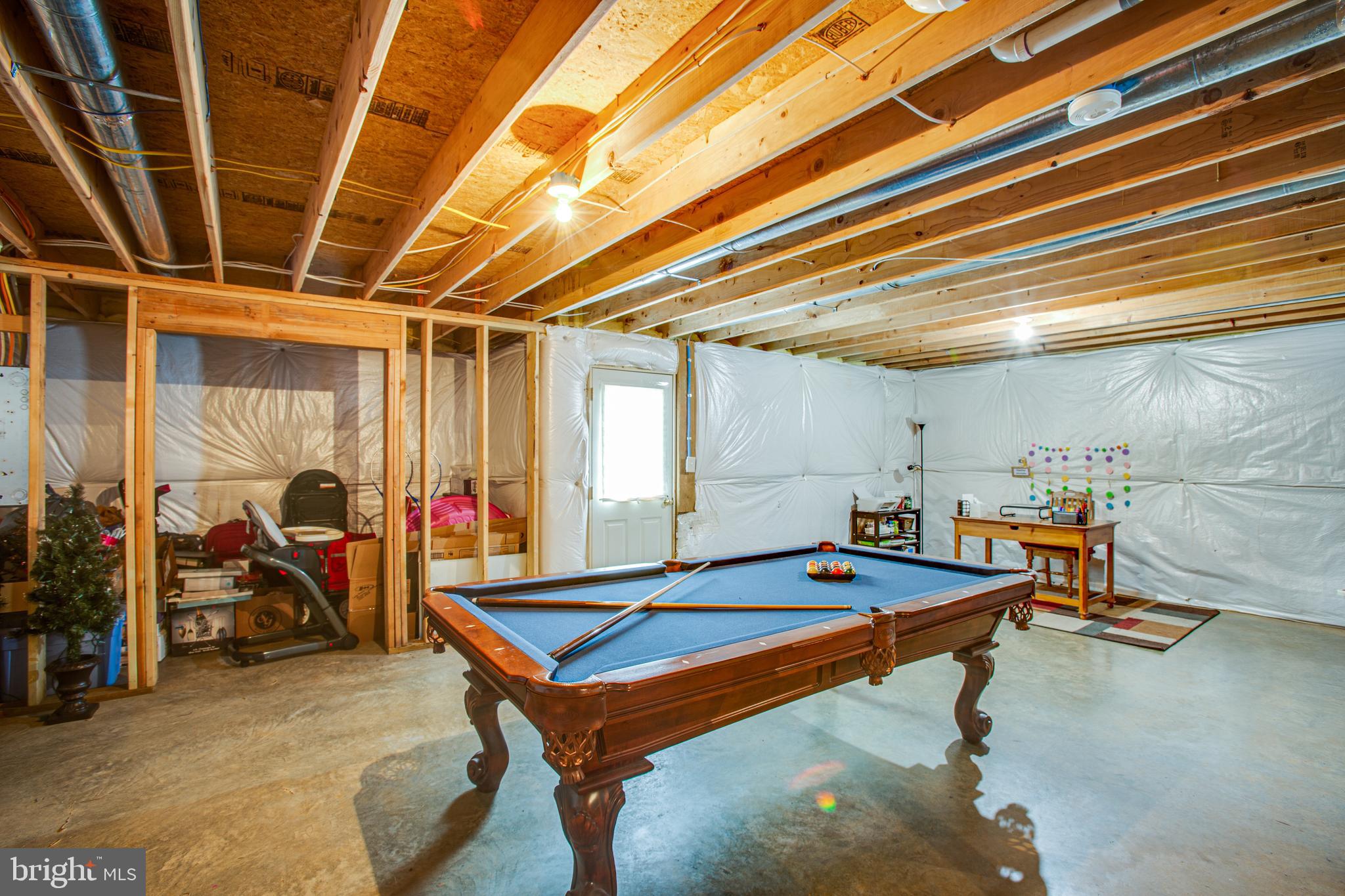 LADYSMITH VILLAGE - Residential