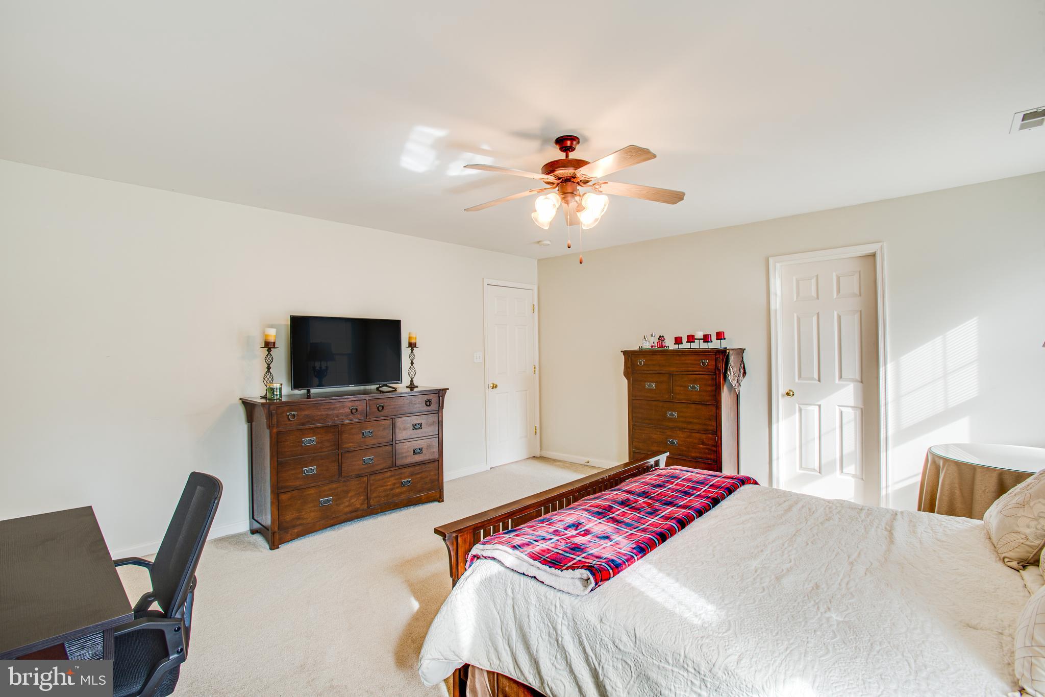 LADYSMITH VILLAGE - Residential