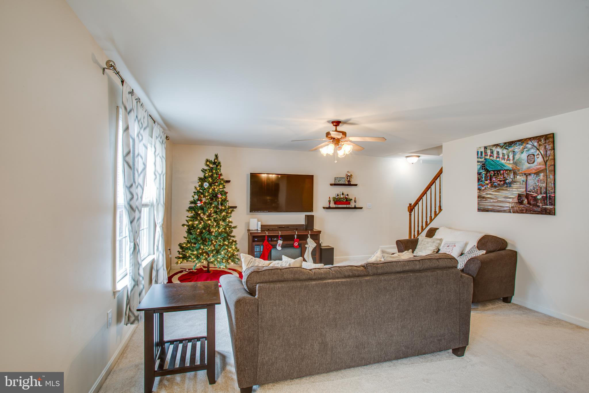 LADYSMITH VILLAGE - Residential