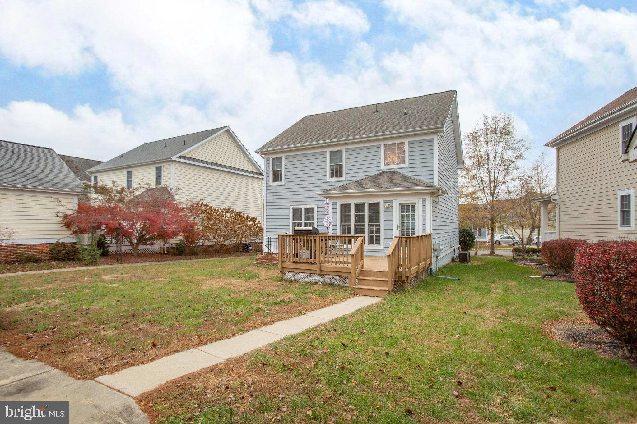 LADYSMITH VILLAGE - Residential