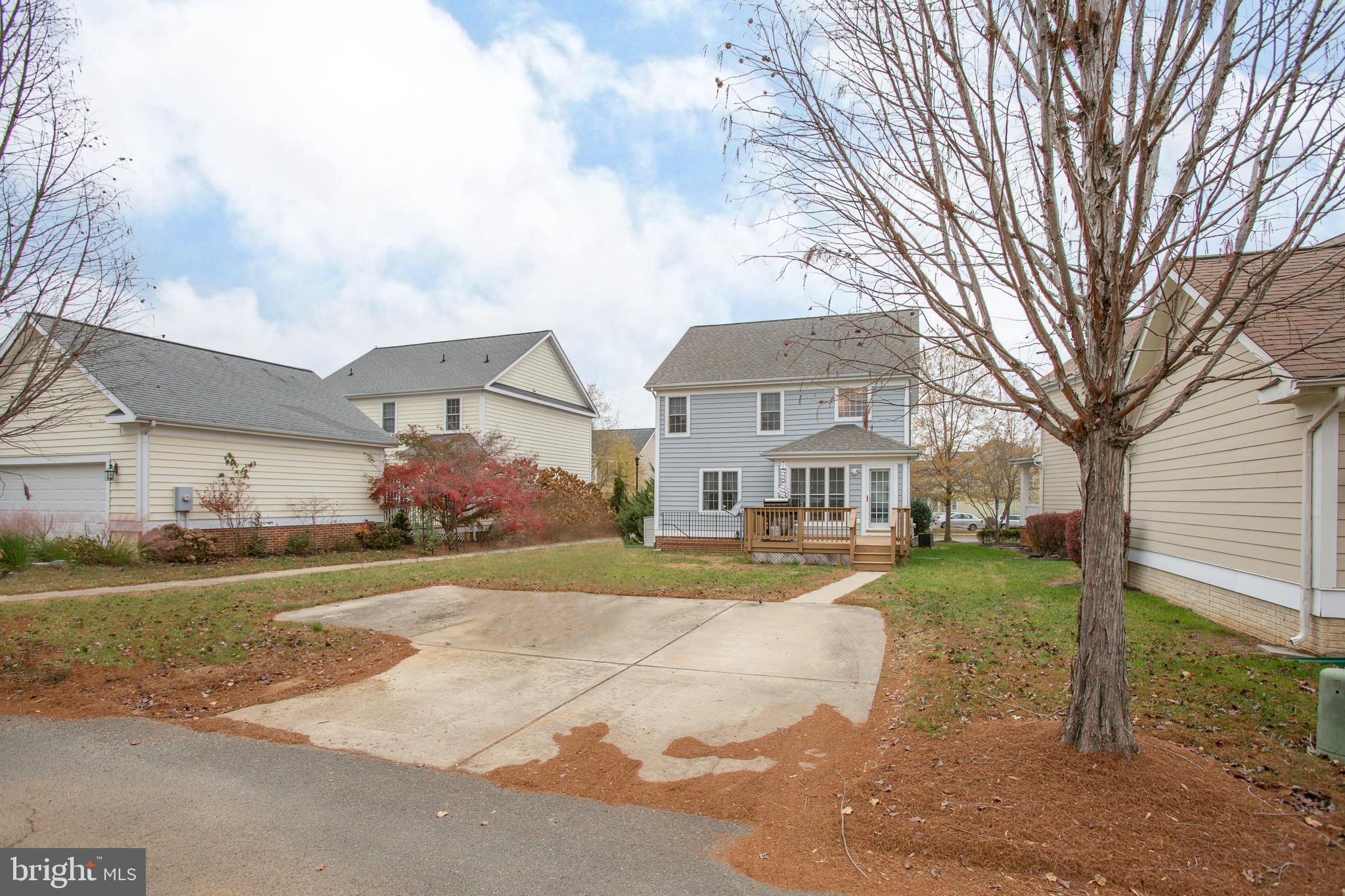 LADYSMITH VILLAGE - Residential