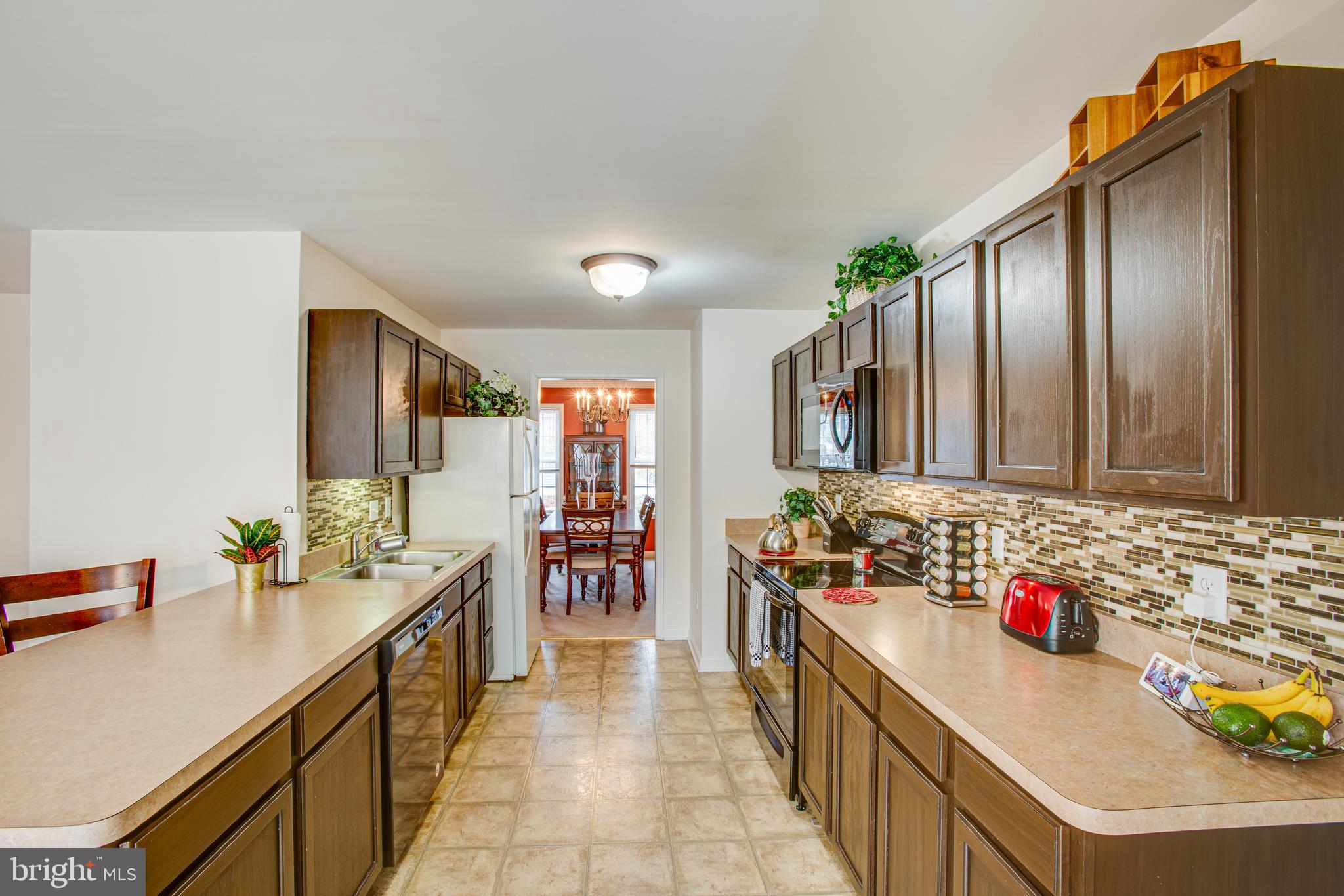 LADYSMITH VILLAGE - Residential