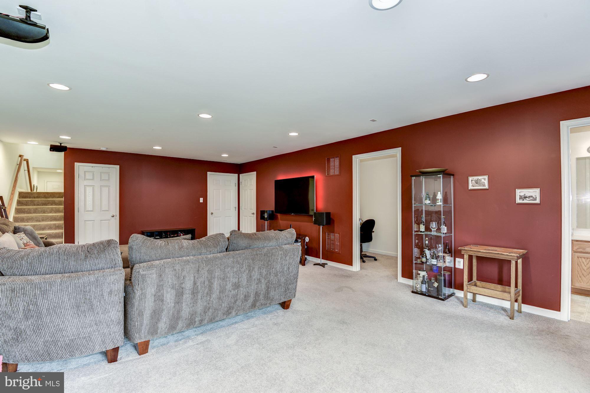 VILLAGES OF WELLINGTON - Residential