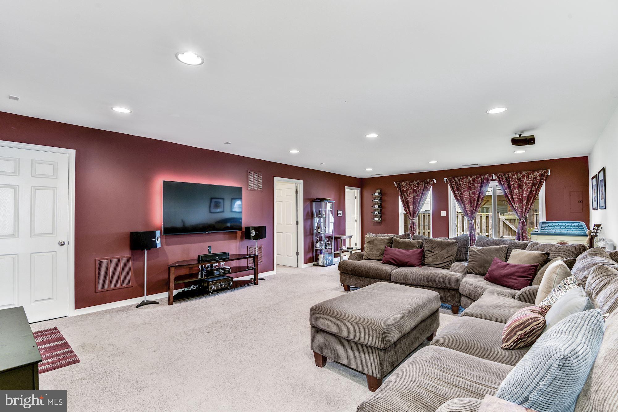 VILLAGES OF WELLINGTON - Residential