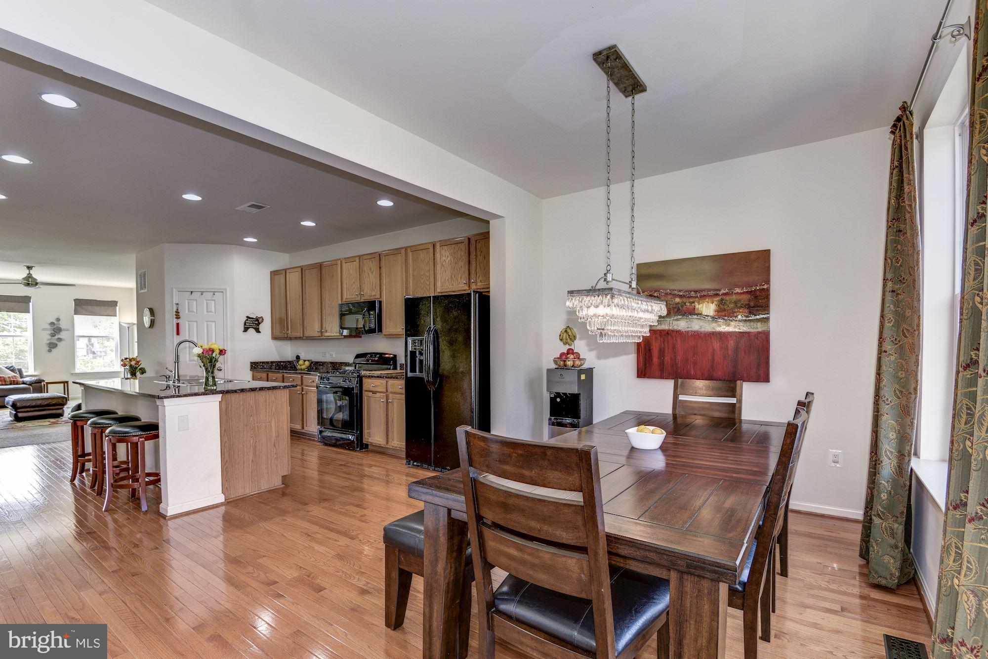 VILLAGES OF WELLINGTON - Residential