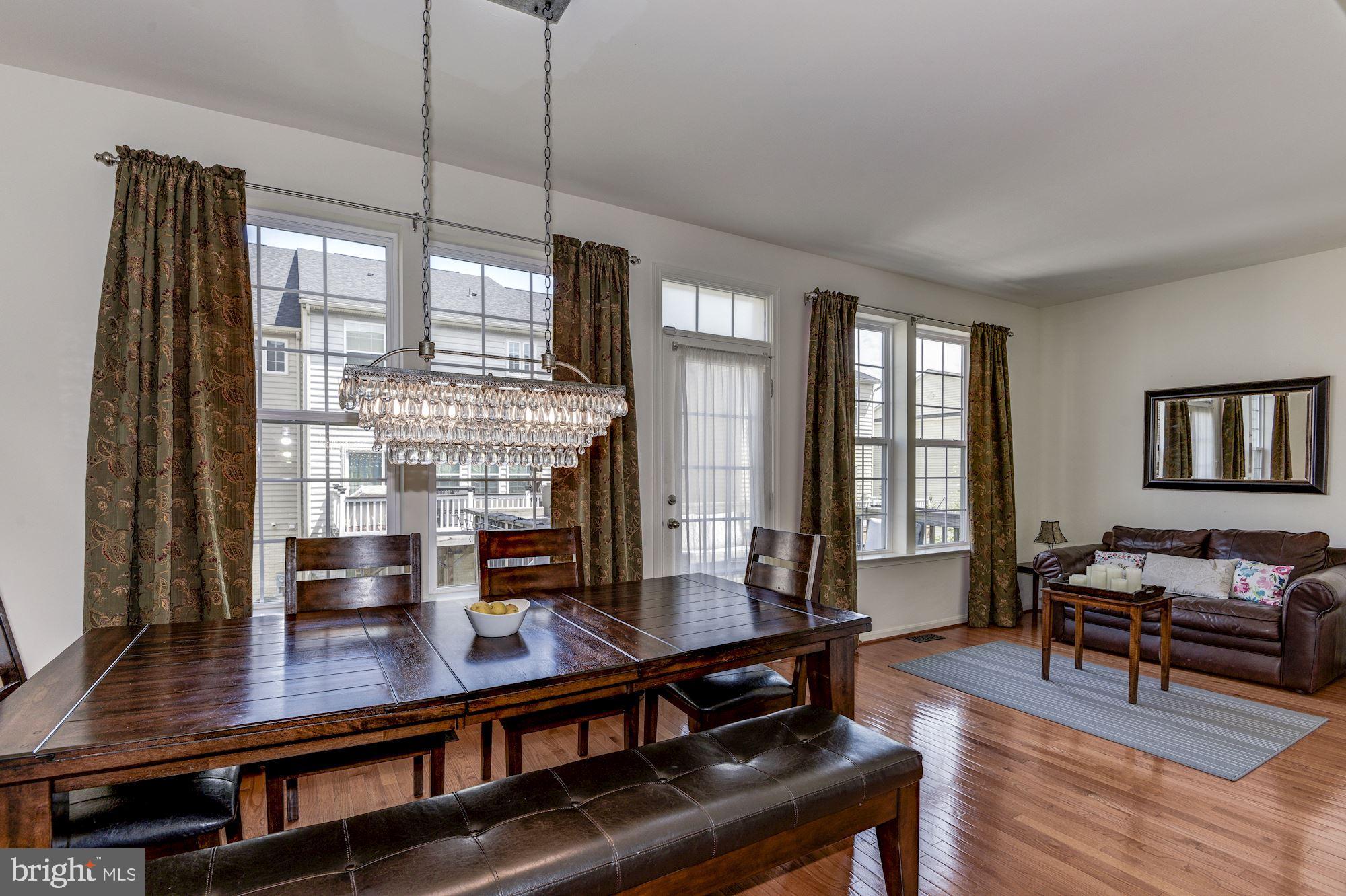 VILLAGES OF WELLINGTON - Residential