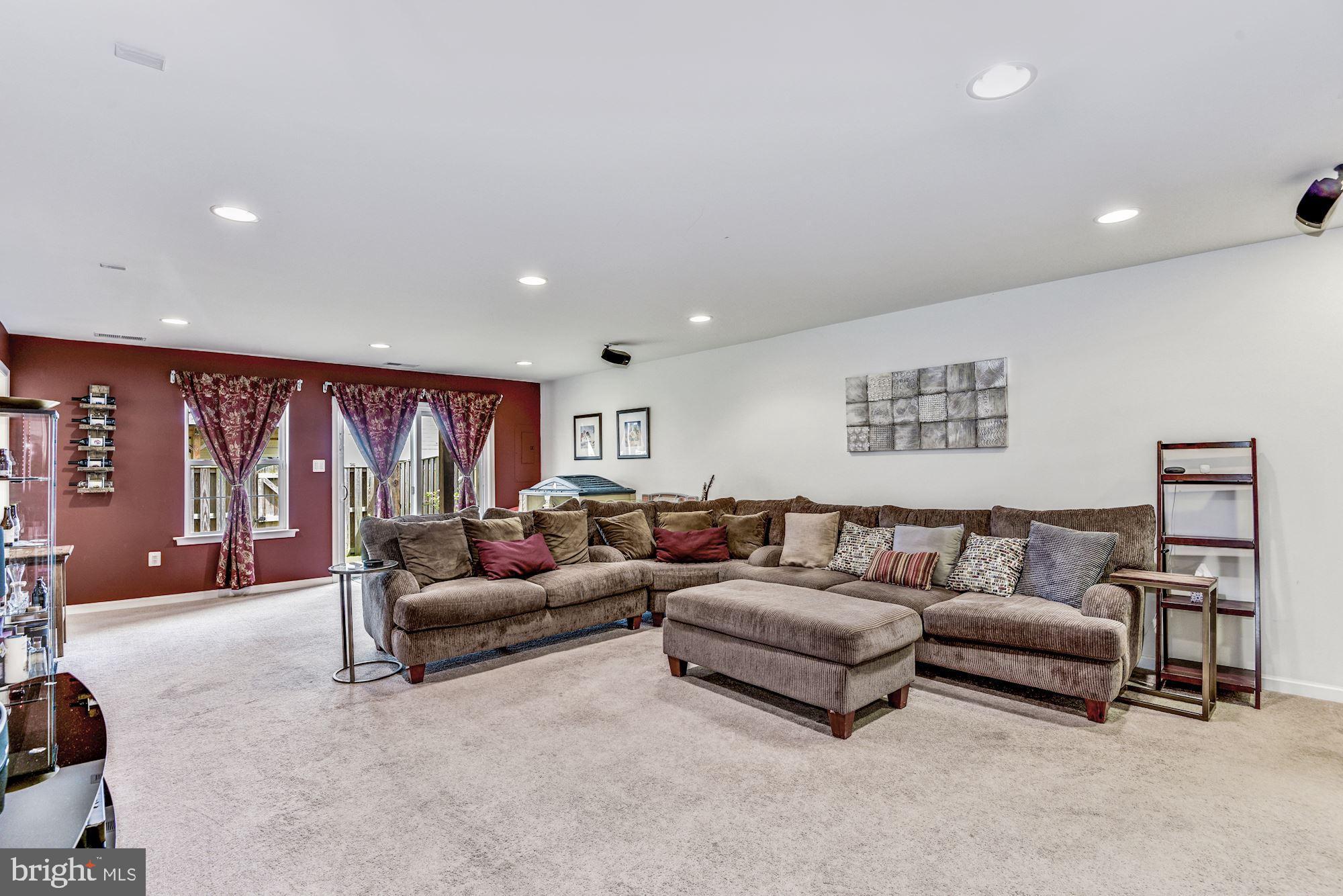 VILLAGES OF WELLINGTON - Residential