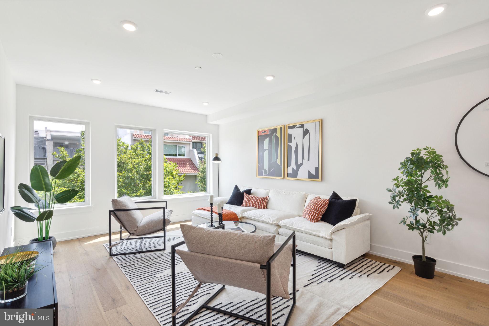 RITTENHOUSE SQUARE - Residential