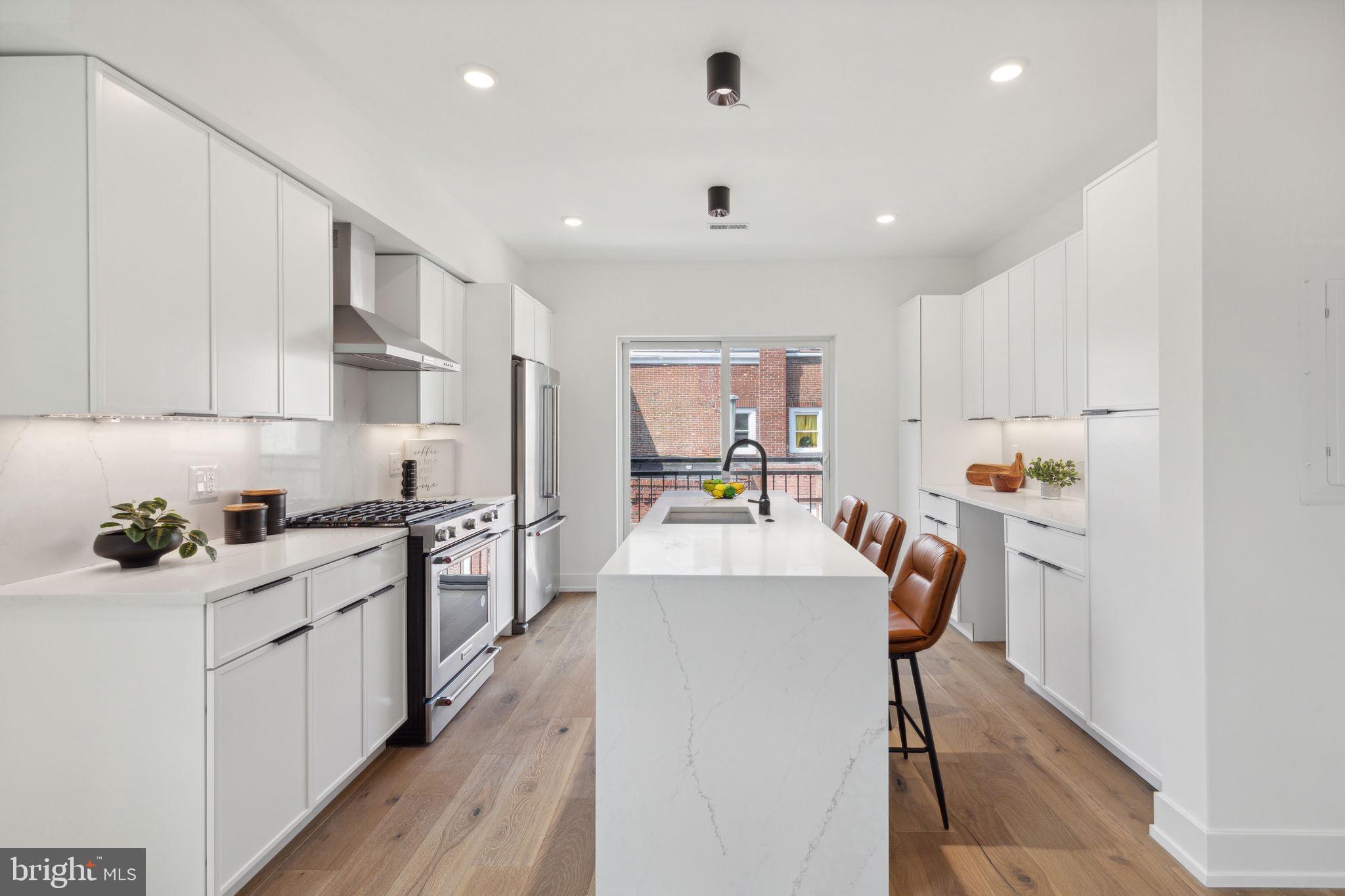 RITTENHOUSE SQUARE - Residential