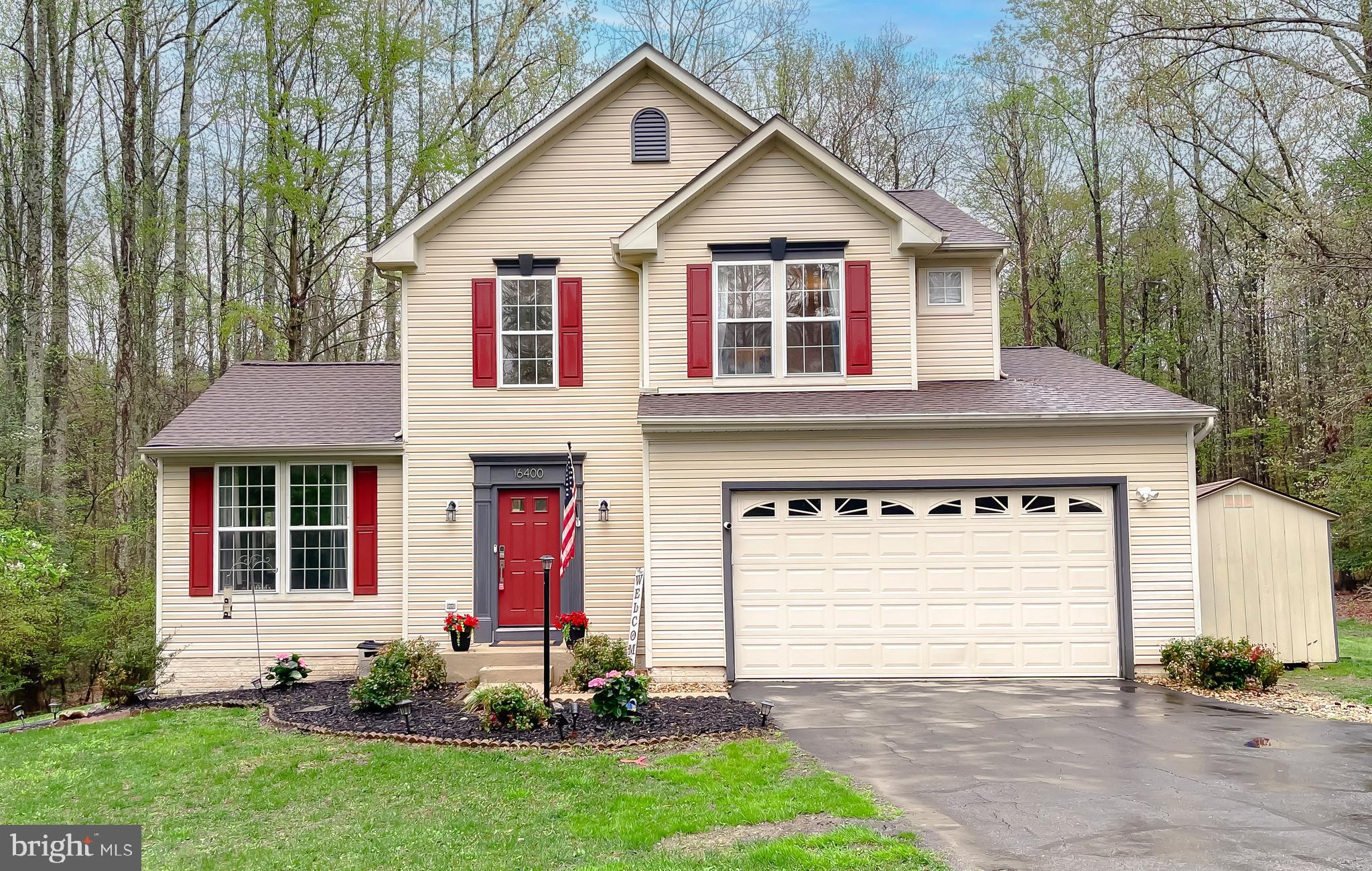 CARRIAGE CROSSING - Residential