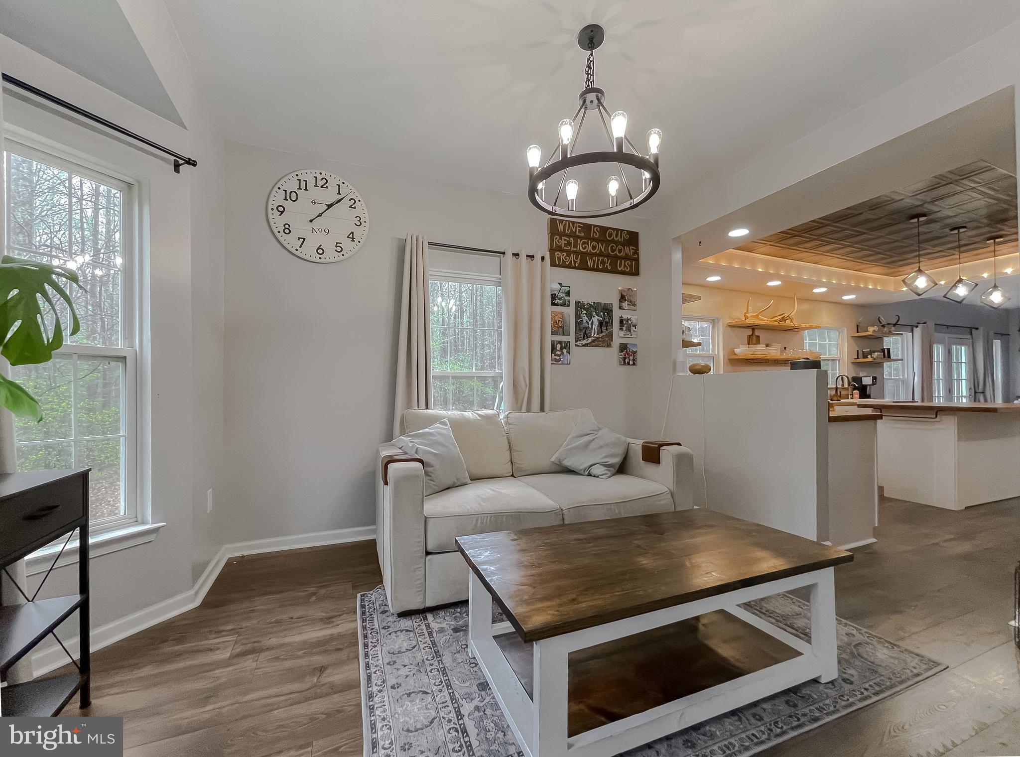 CARRIAGE CROSSING - Residential