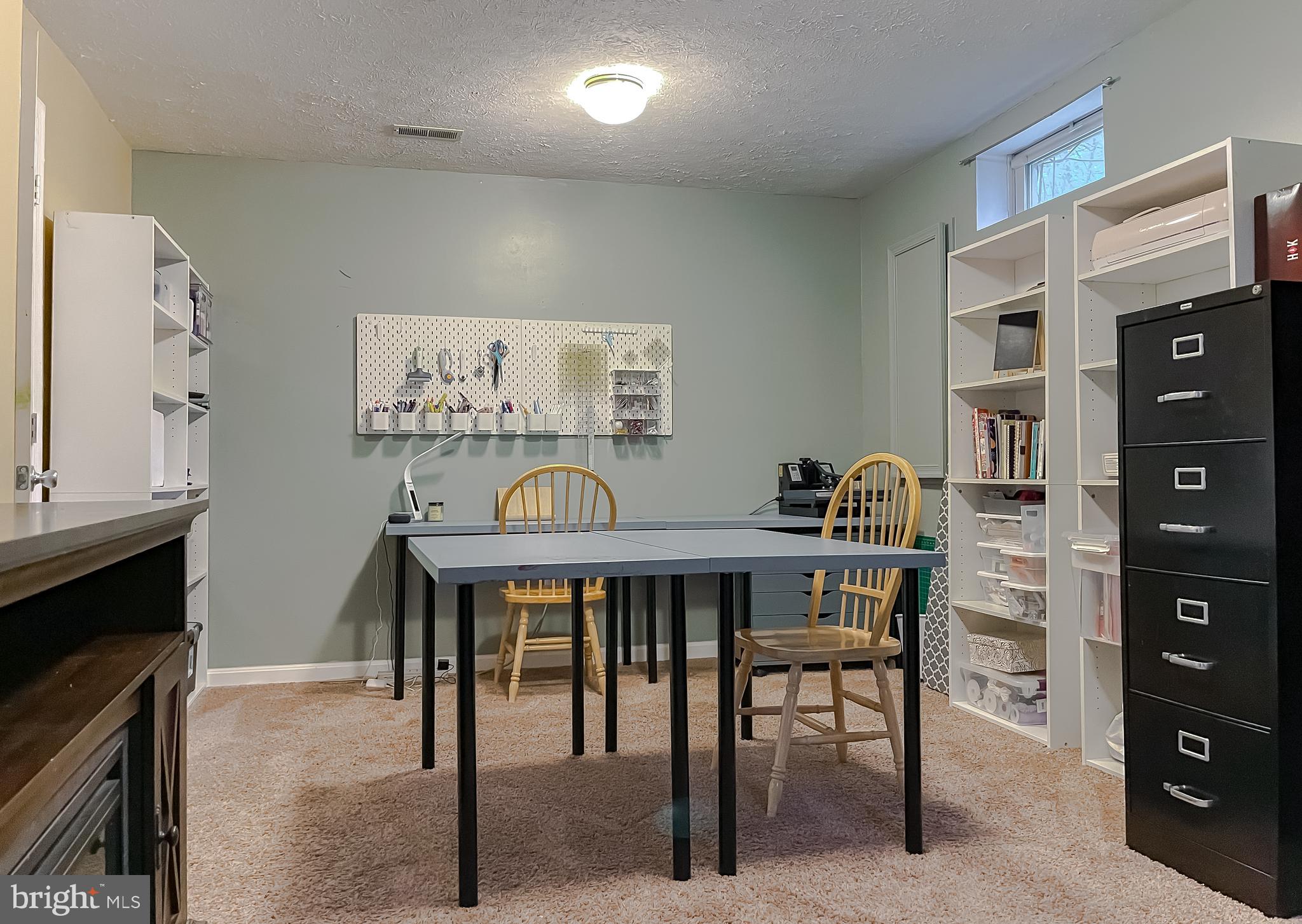 CARRIAGE CROSSING - Residential