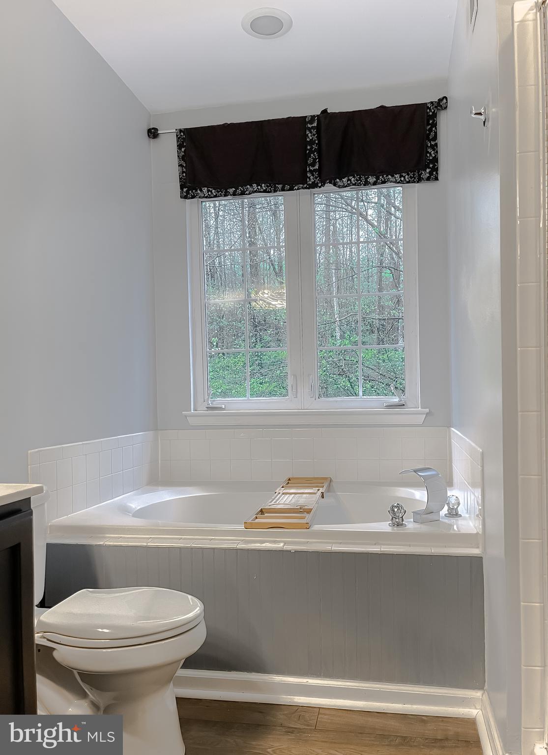 CARRIAGE CROSSING - Residential