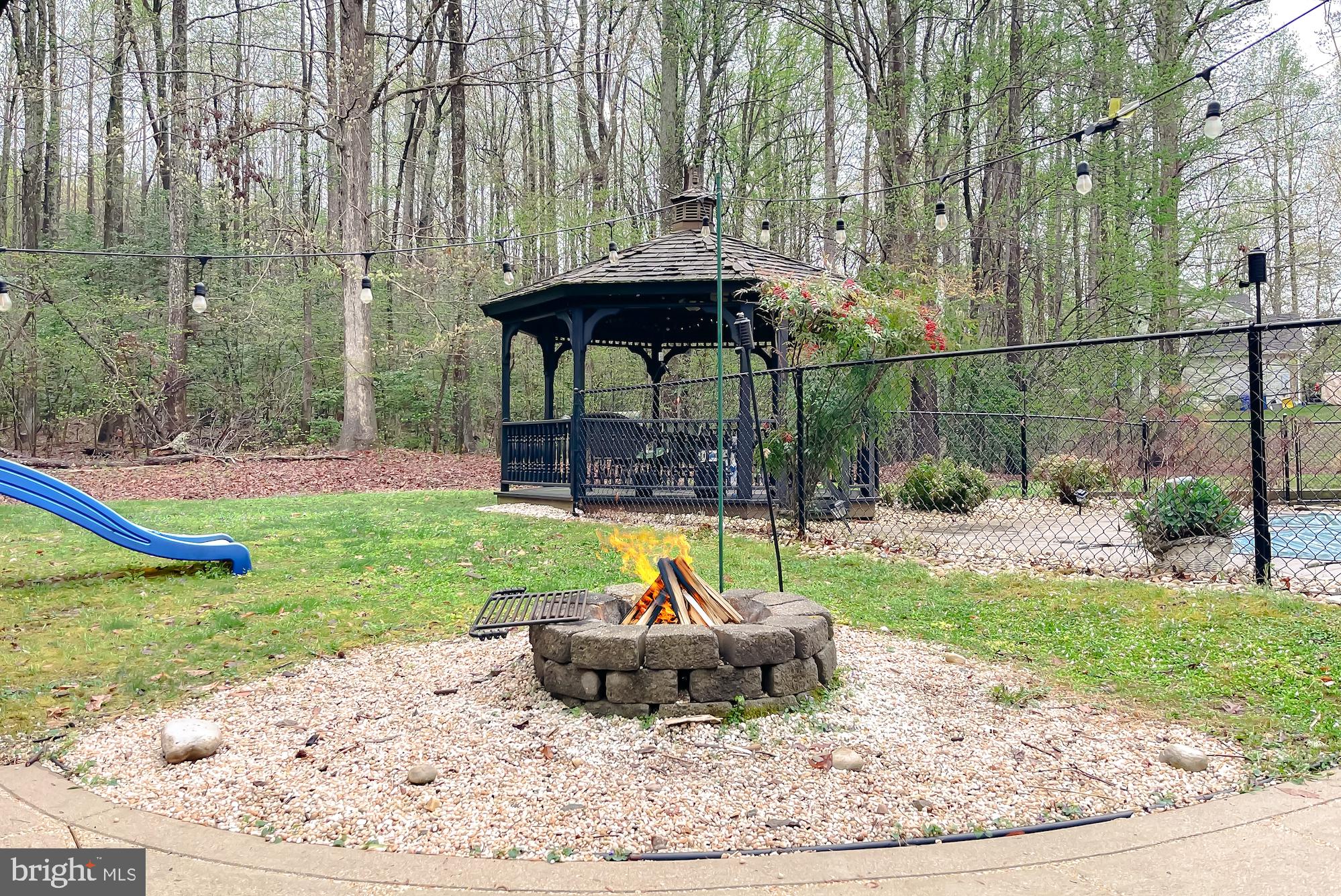 CARRIAGE CROSSING - Residential