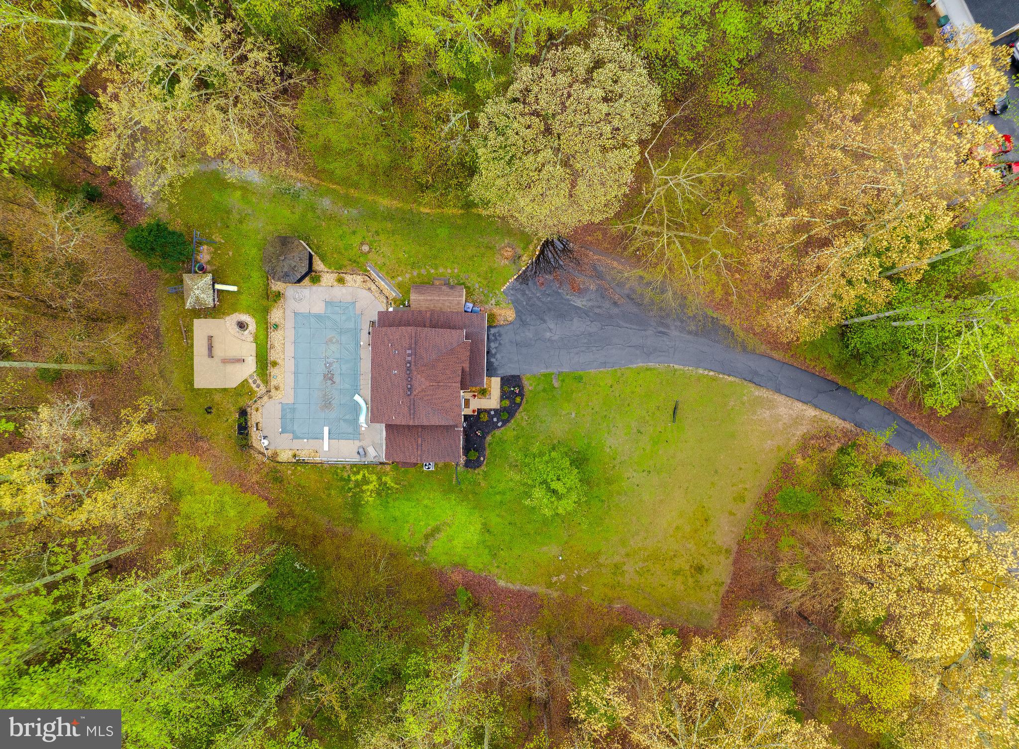 CARRIAGE CROSSING - Residential