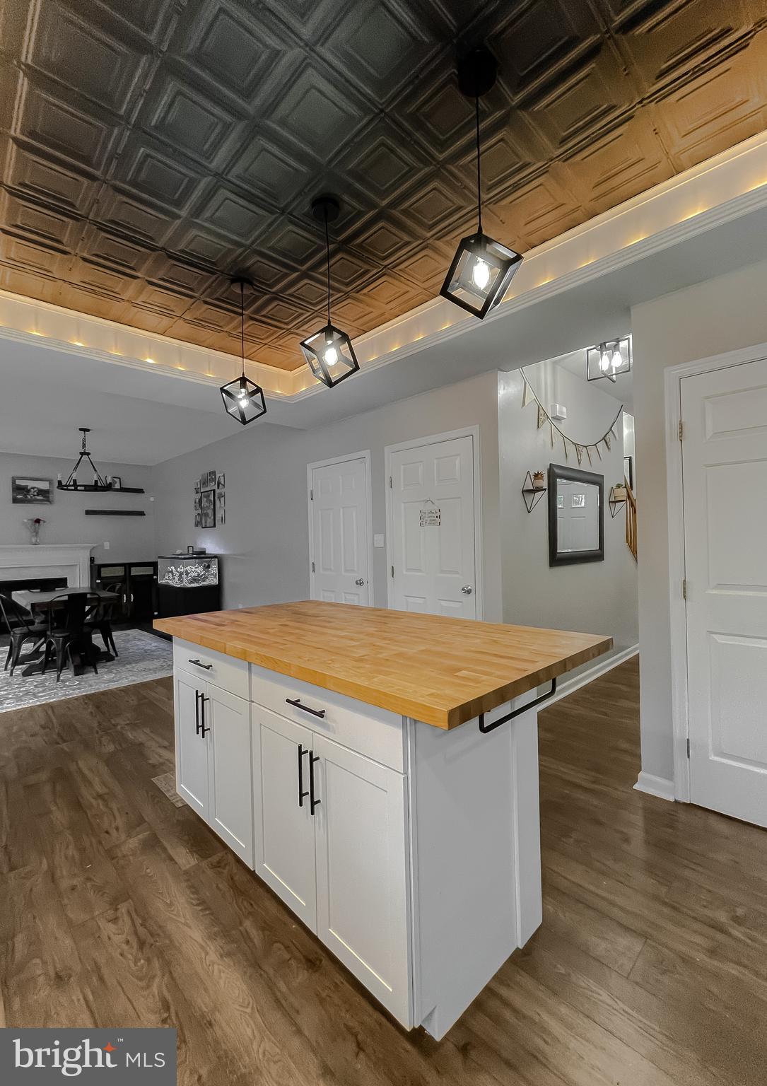 CARRIAGE CROSSING - Residential