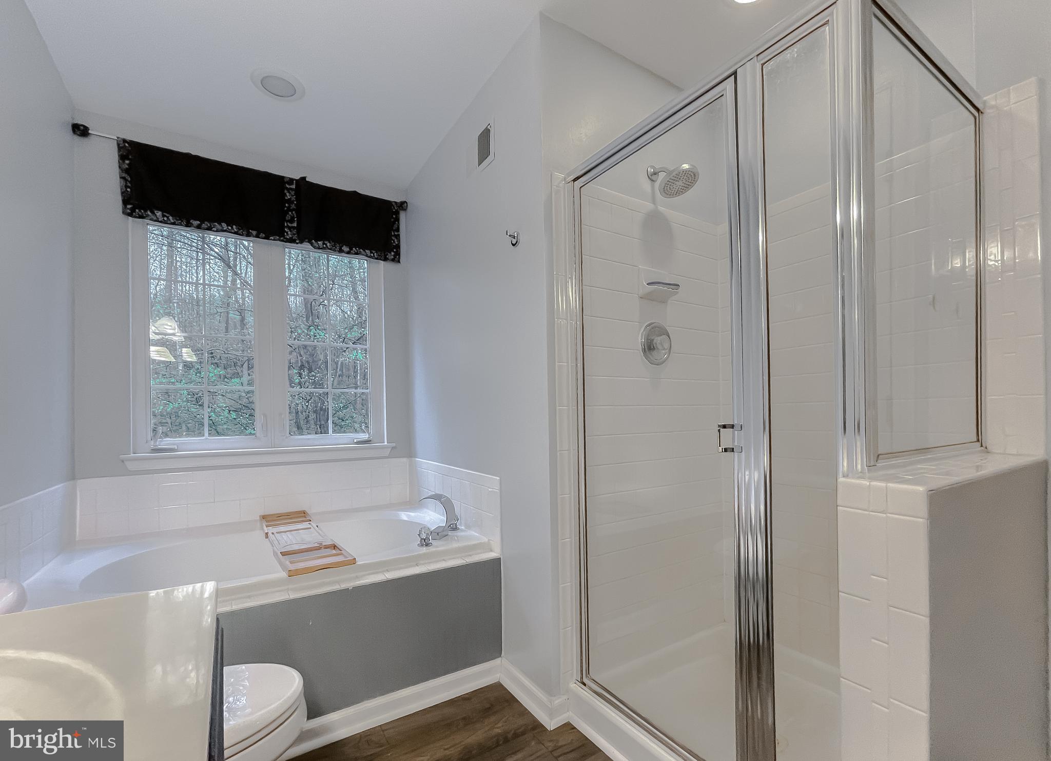 CARRIAGE CROSSING - Residential