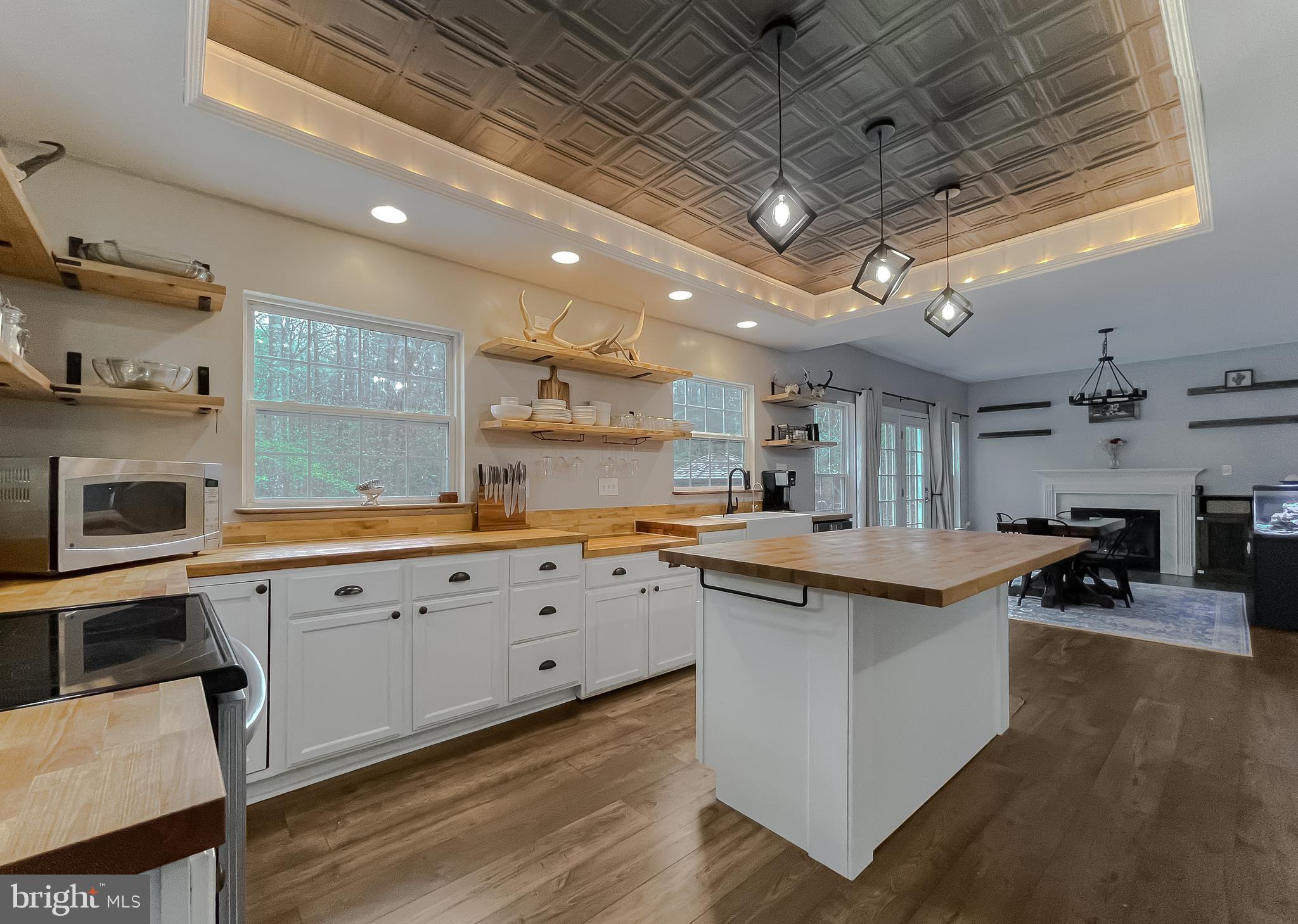 CARRIAGE CROSSING - Residential